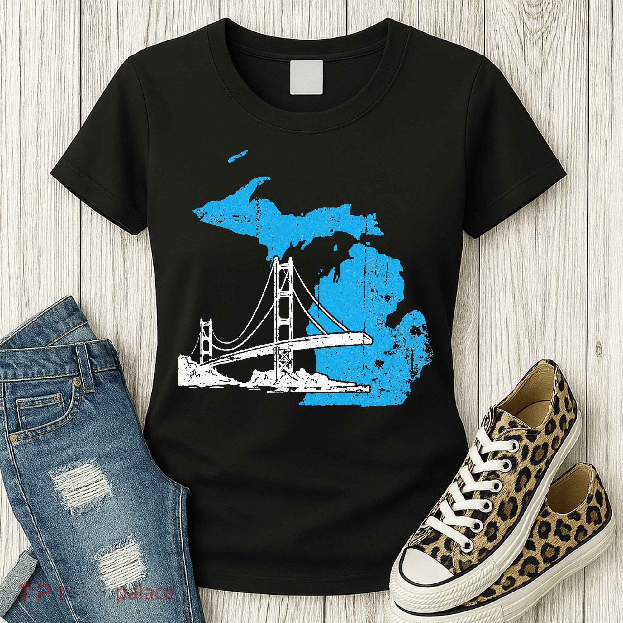 Great Lakes Shaped  Summer Michigan Mackinac Bridge Women's T-Shirt