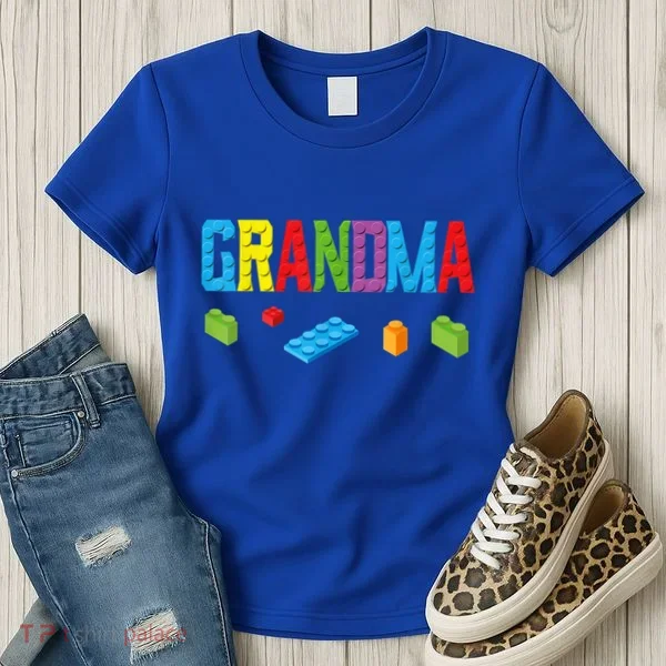 Grandma Master Builder Building Bricks Blocks Family Gift Women's T-Shirt
