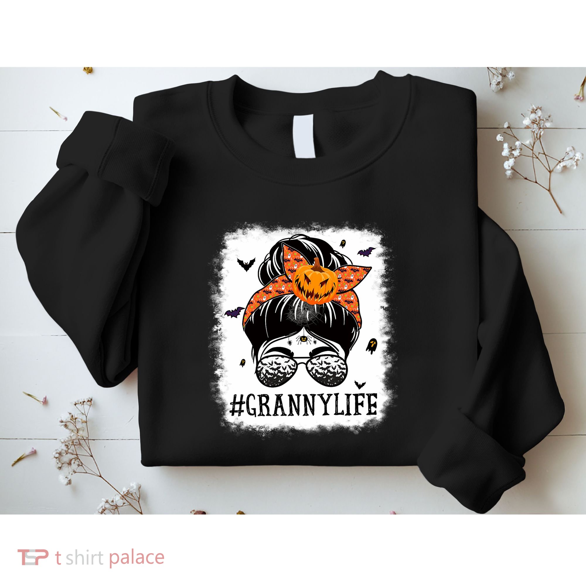 Granny Messy Bun Spooky Pumpkin Grandma Halloween Costume Sweatshirt