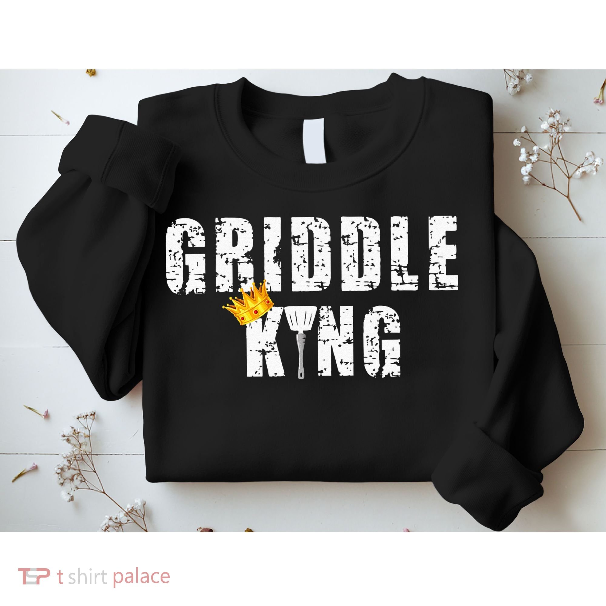 Griddle Master Barbecue Chef BBQ Grandpa Grillin Dad Sweatshirt