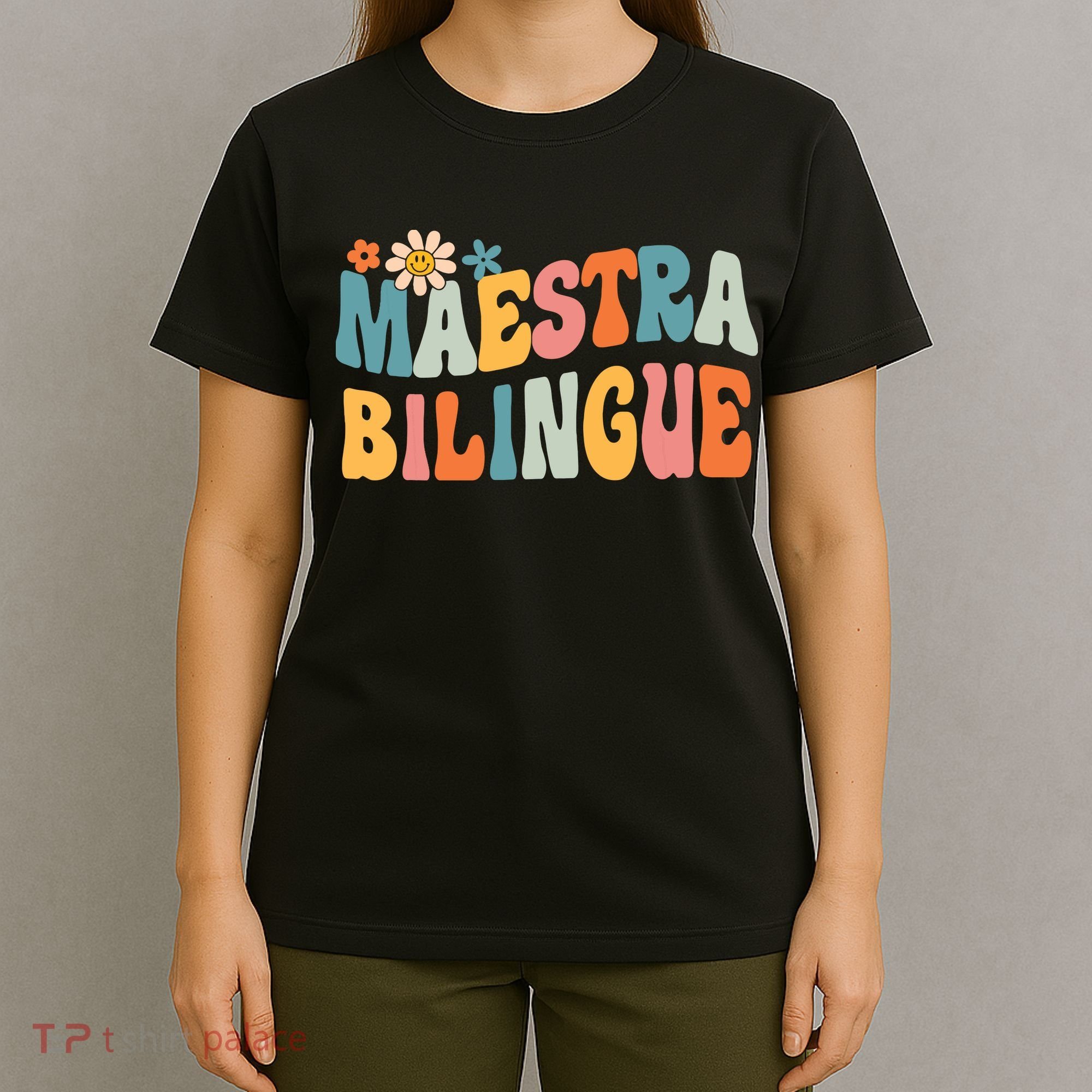 Groovy Maestra Bilingue Spanish Teacher Retro T-Shirt
