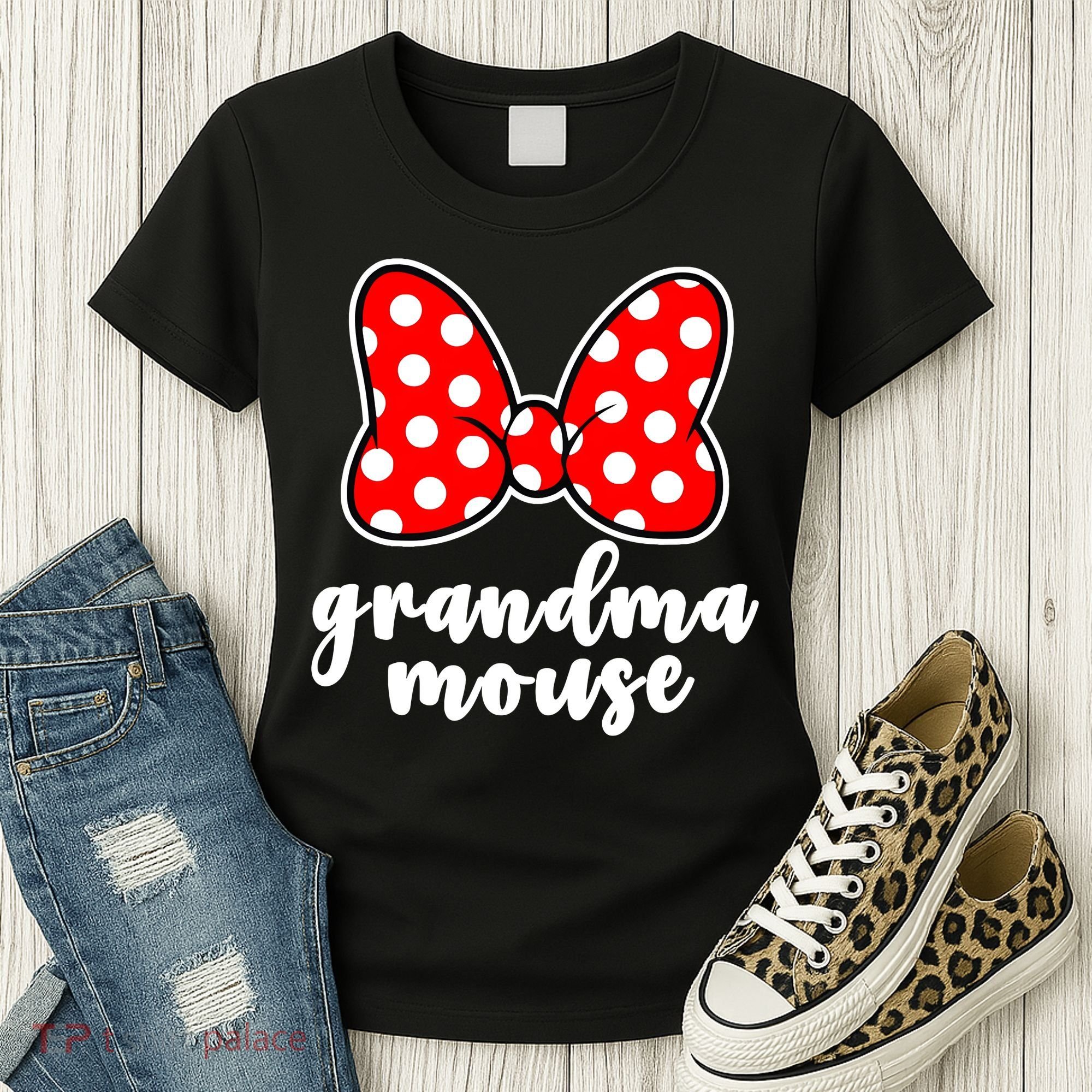 Grandma Mouse Family Vacation Funny Grandma Mouse Women's T-Shirt
