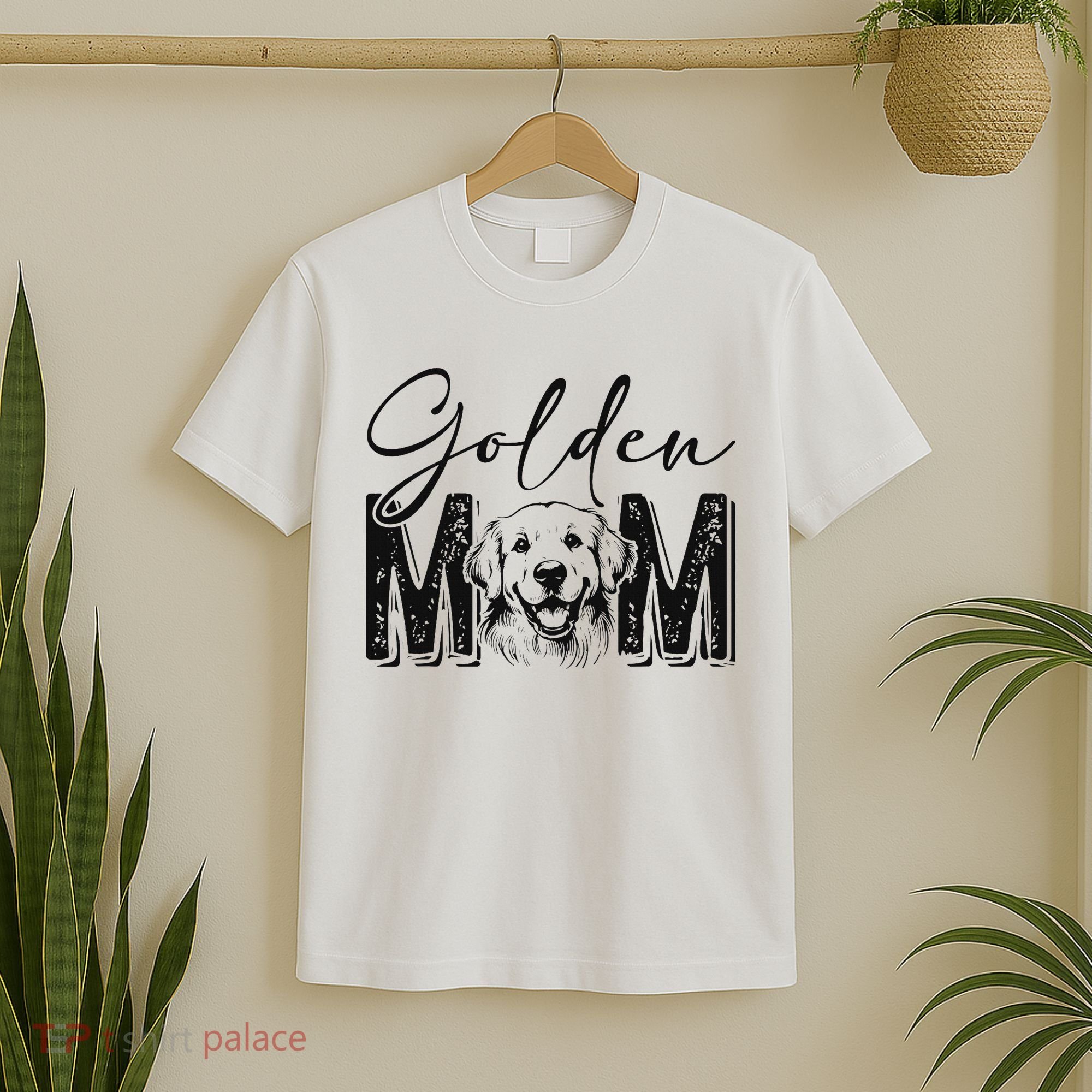 Golden Mom Golden Retriever Lover Dog Mama Funny Retro T-Shirt