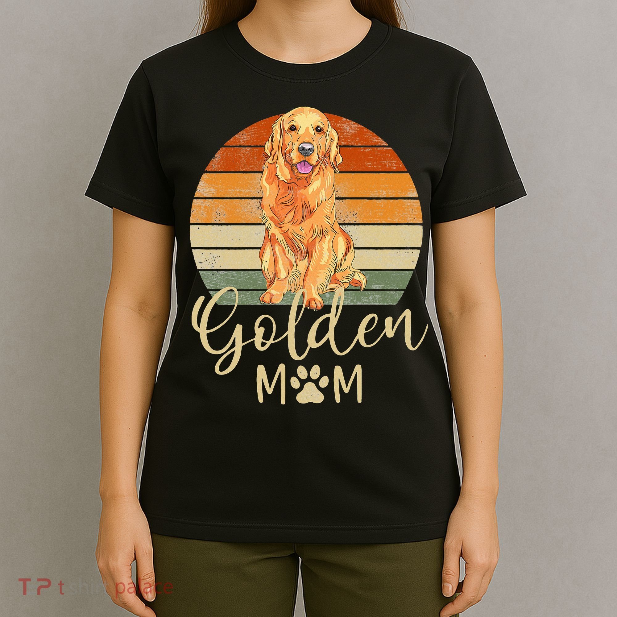 Golden Mom Retro Sunset Golden Retriever Lover Gift Dog Mama T-Shirt