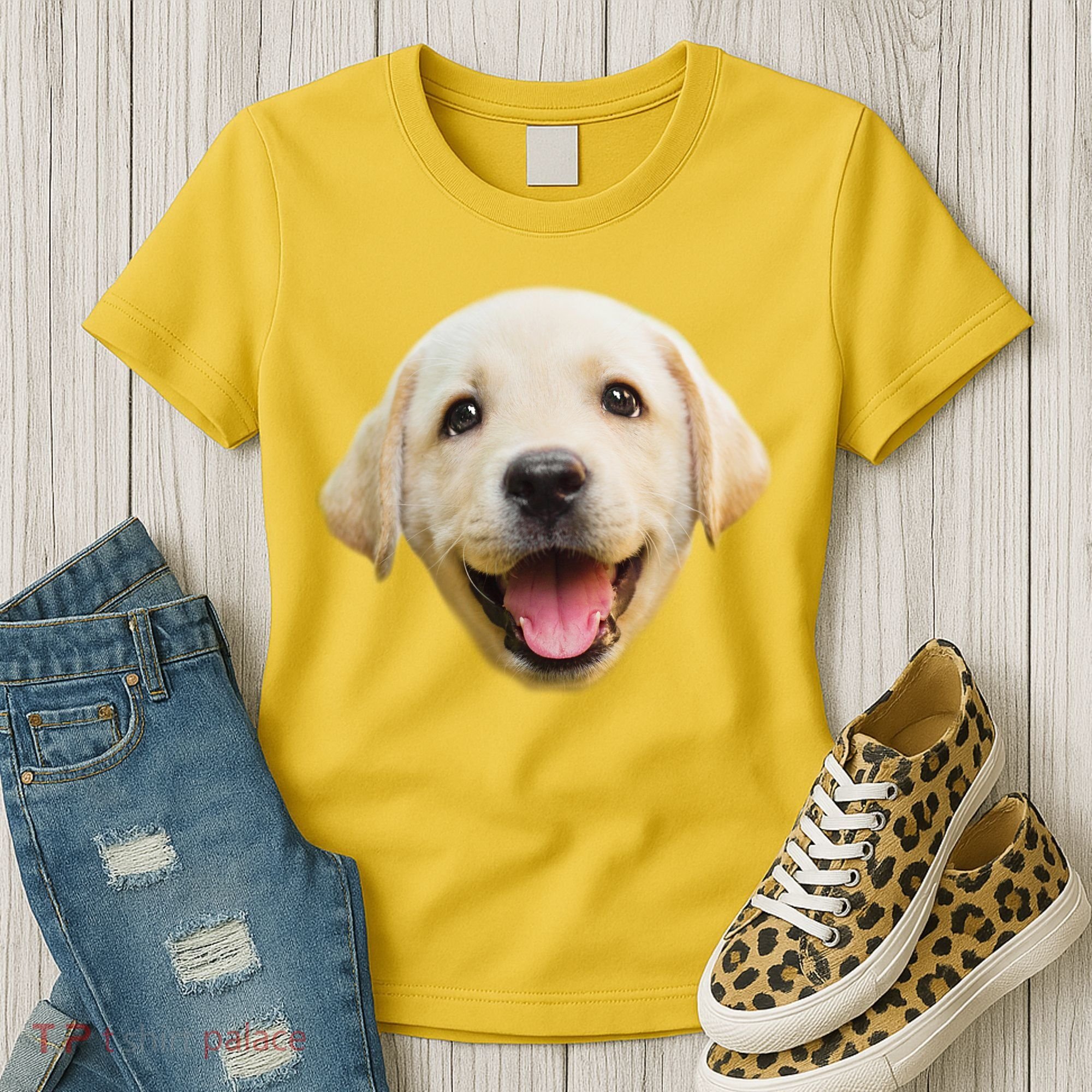 Golden Retriever Pup Face Women's T-Shirt