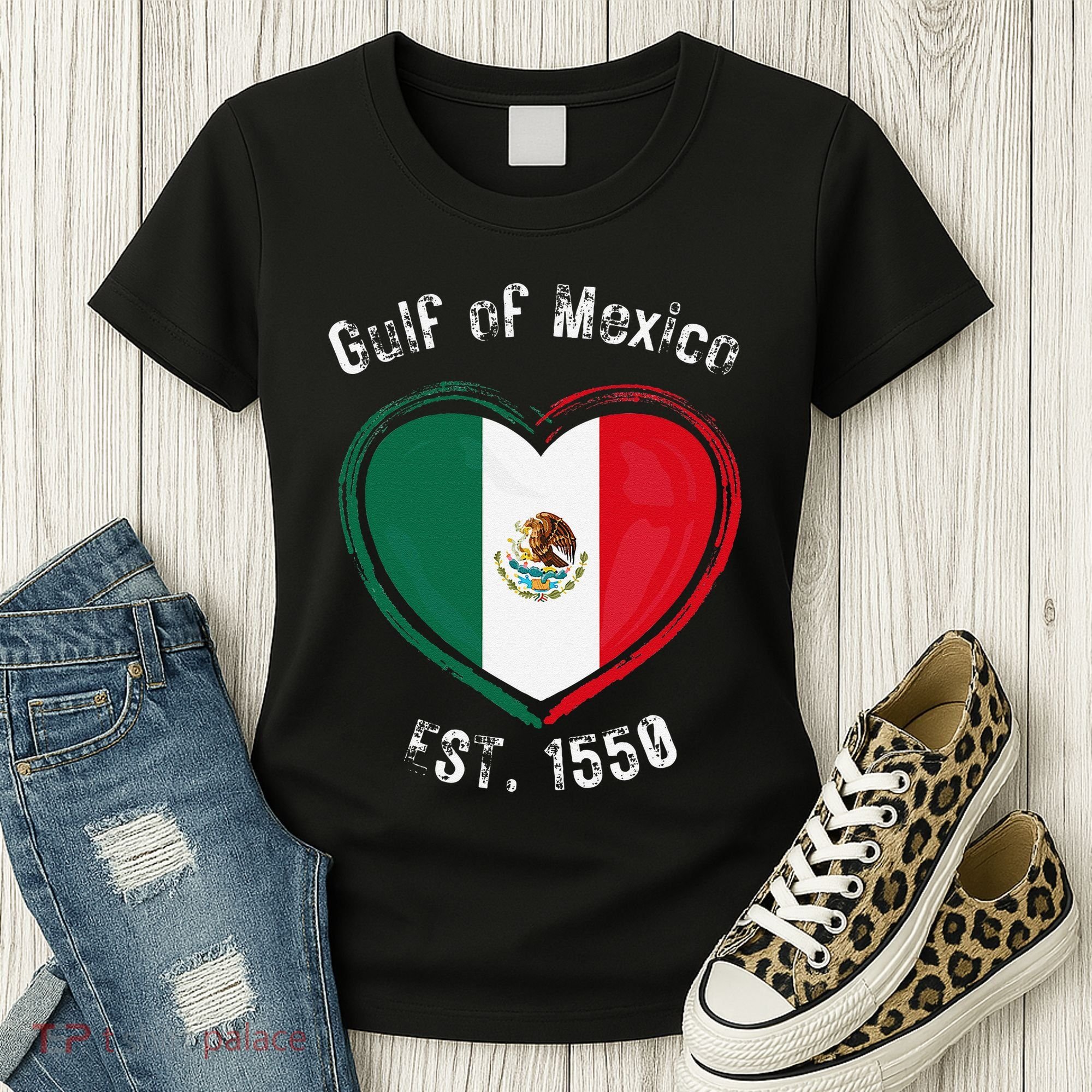 Gulf Of Mexico Written In Distressed Font Mexican Pride Women's T-Shirt