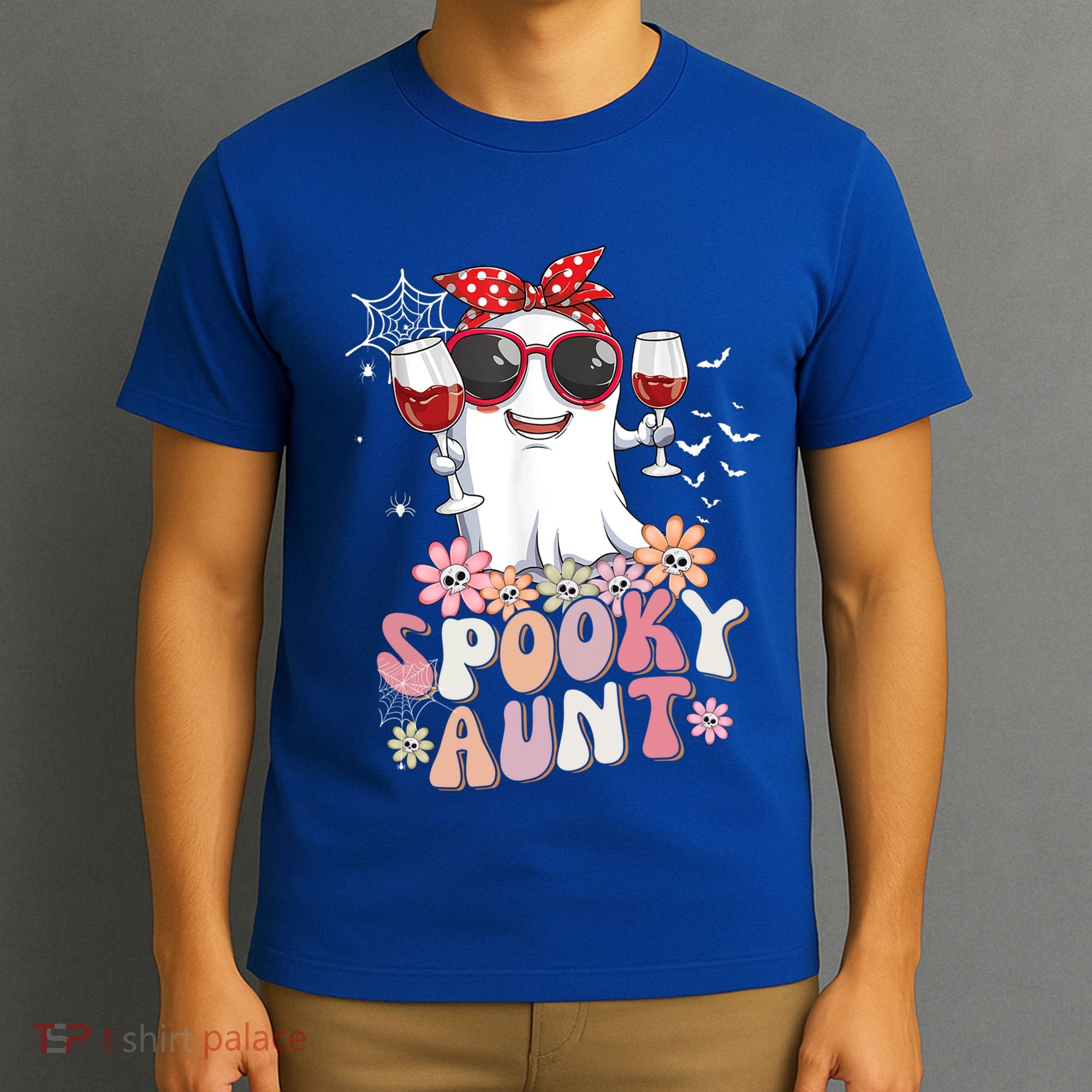Groovy One Spooky Aunt Retro Ghost Witch Mom Halloween Gift T-Shirt
