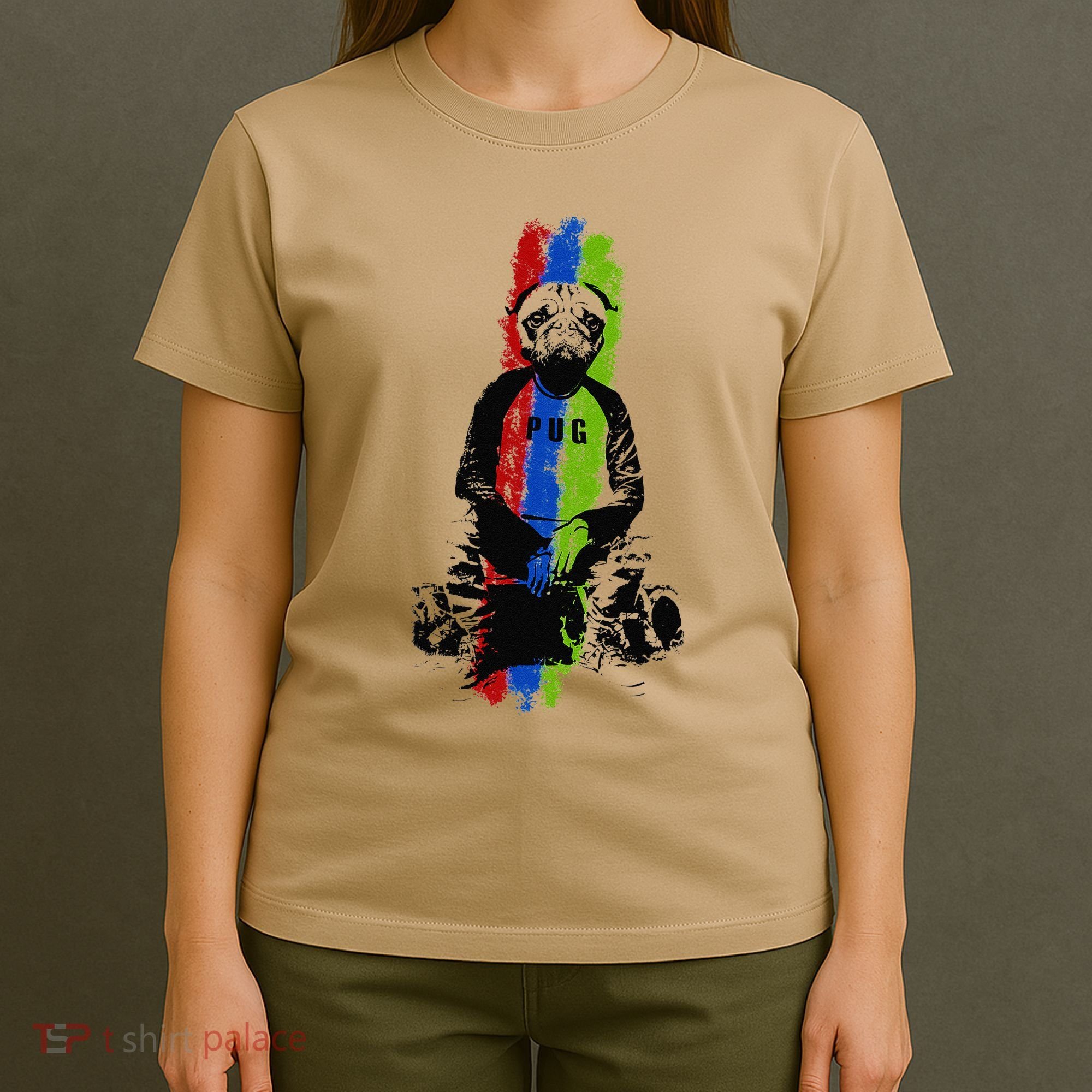 Good Pug Sitting Art T-Shirt