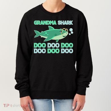 Grandma Shark Doo Doo Doo Women's Sweatshirt