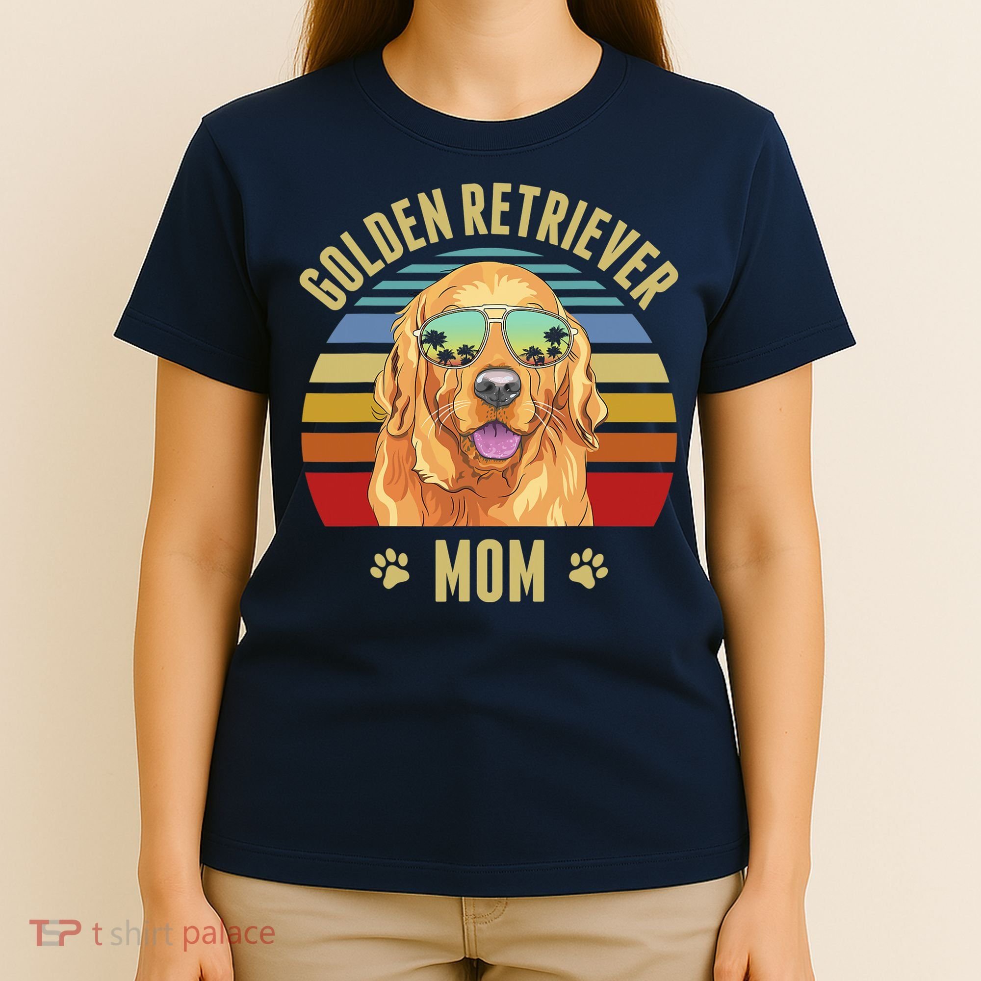 Golden Retriever Best Dog Mom Ever Retro Sunset Beach Vibe T-Shirt