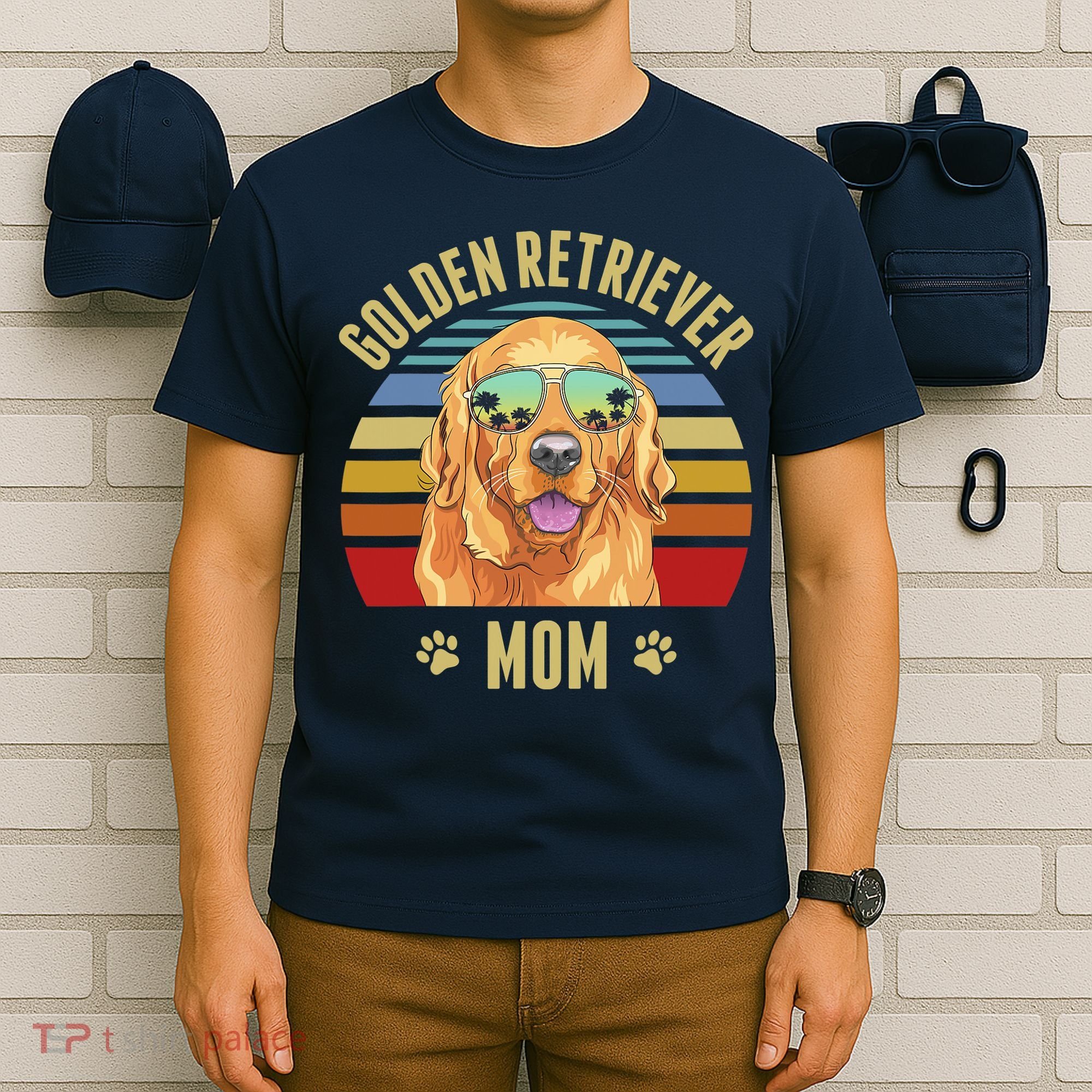 Golden Retriever Best Dog Mom Ever Retro Sunset Beach Vibe T-Shirt