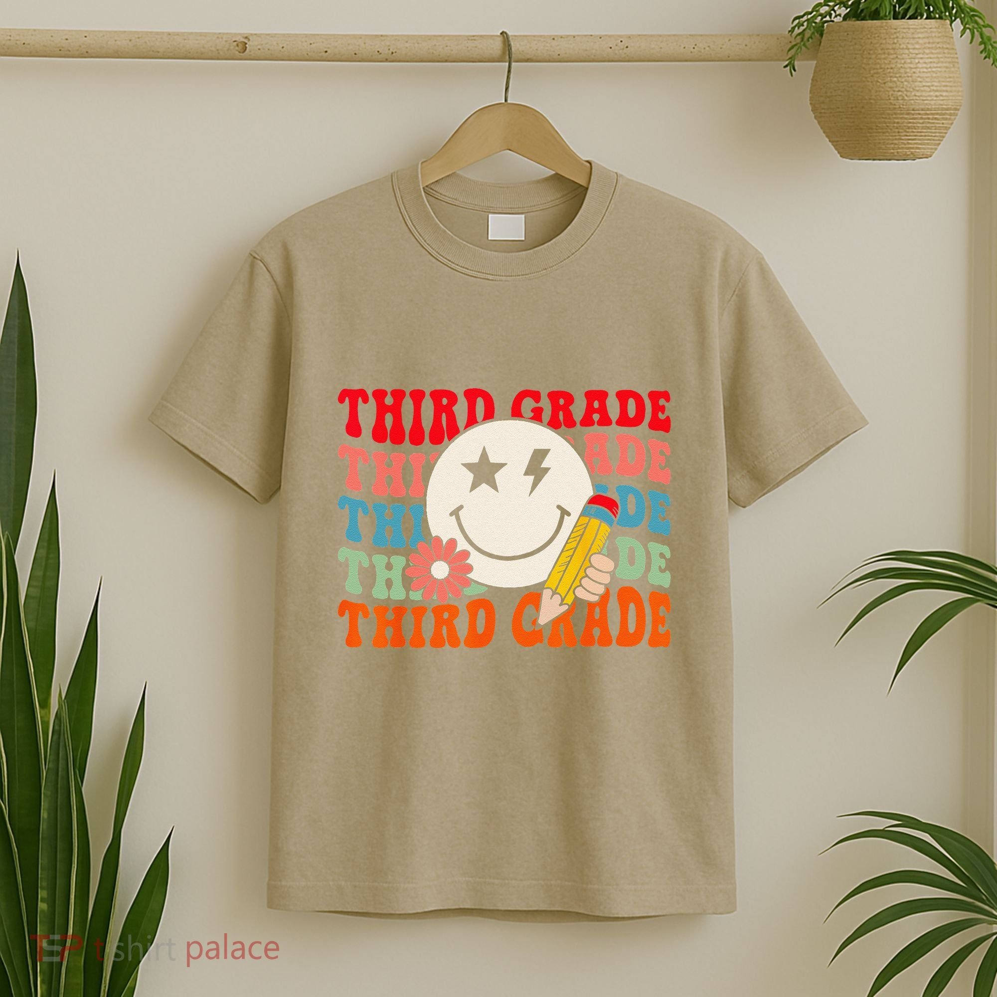 Groovy Retro Third Grade Back To School Students Teachers T-Shirt