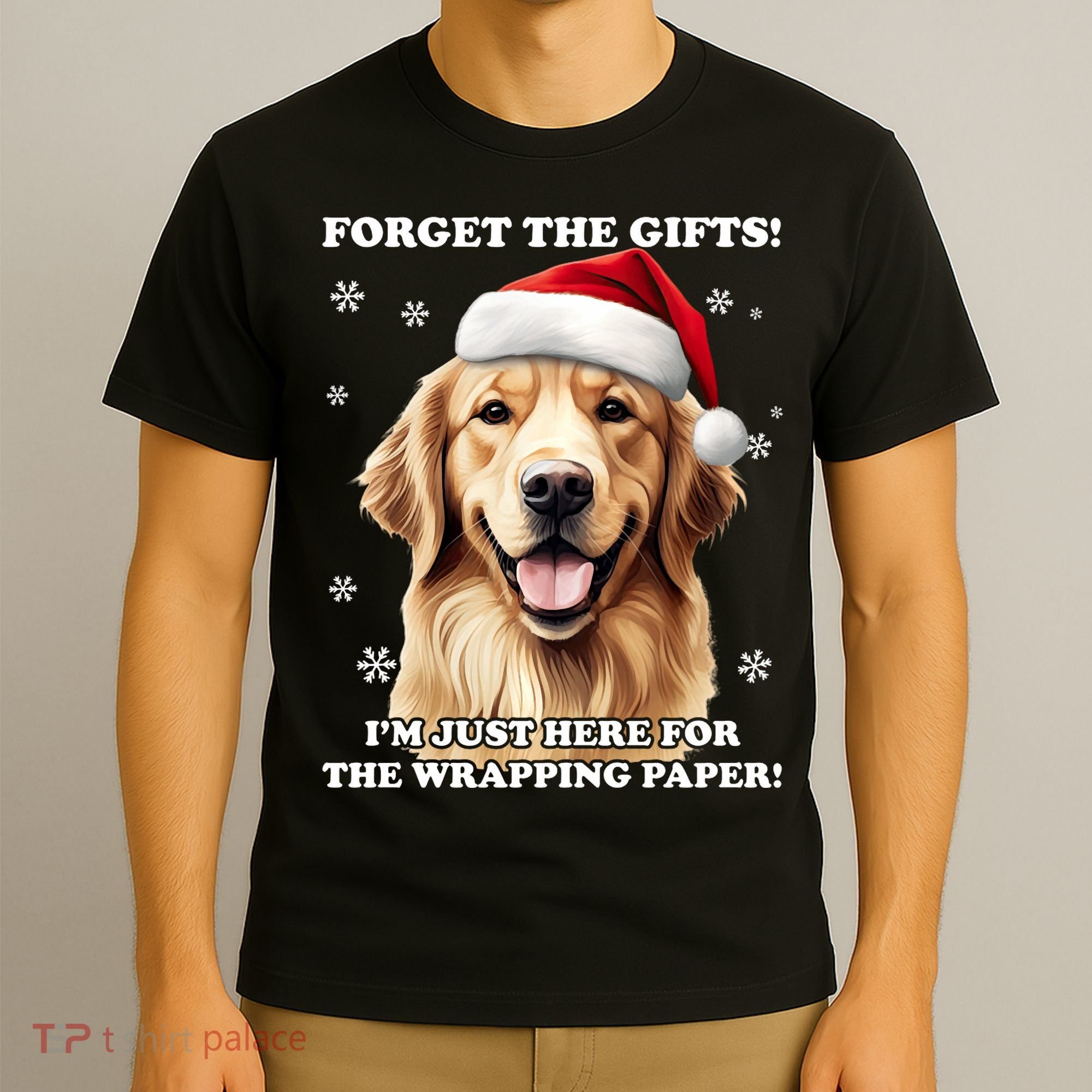 Golden Retriever With Christmas Hat For Funny Dog Christmas T-Shirt