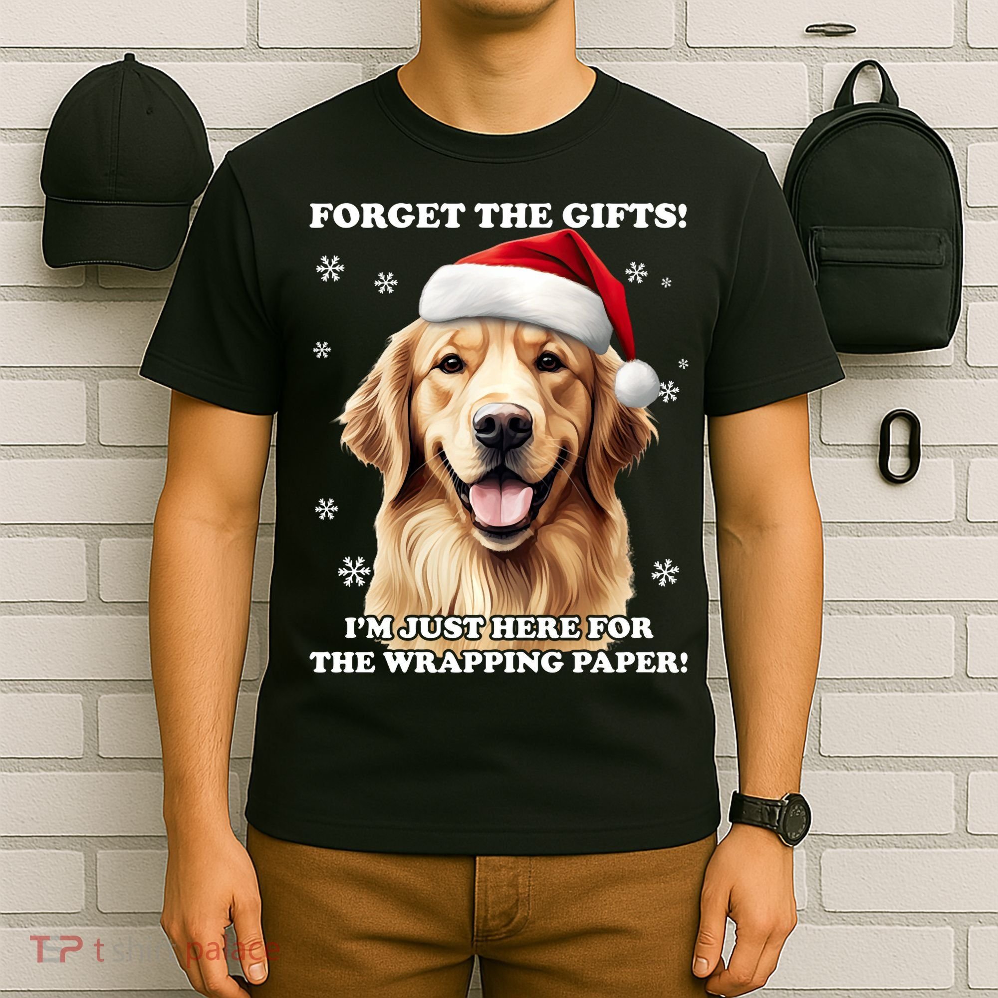 Golden Retriever With Christmas Hat For Funny Dog Christmas T-Shirt