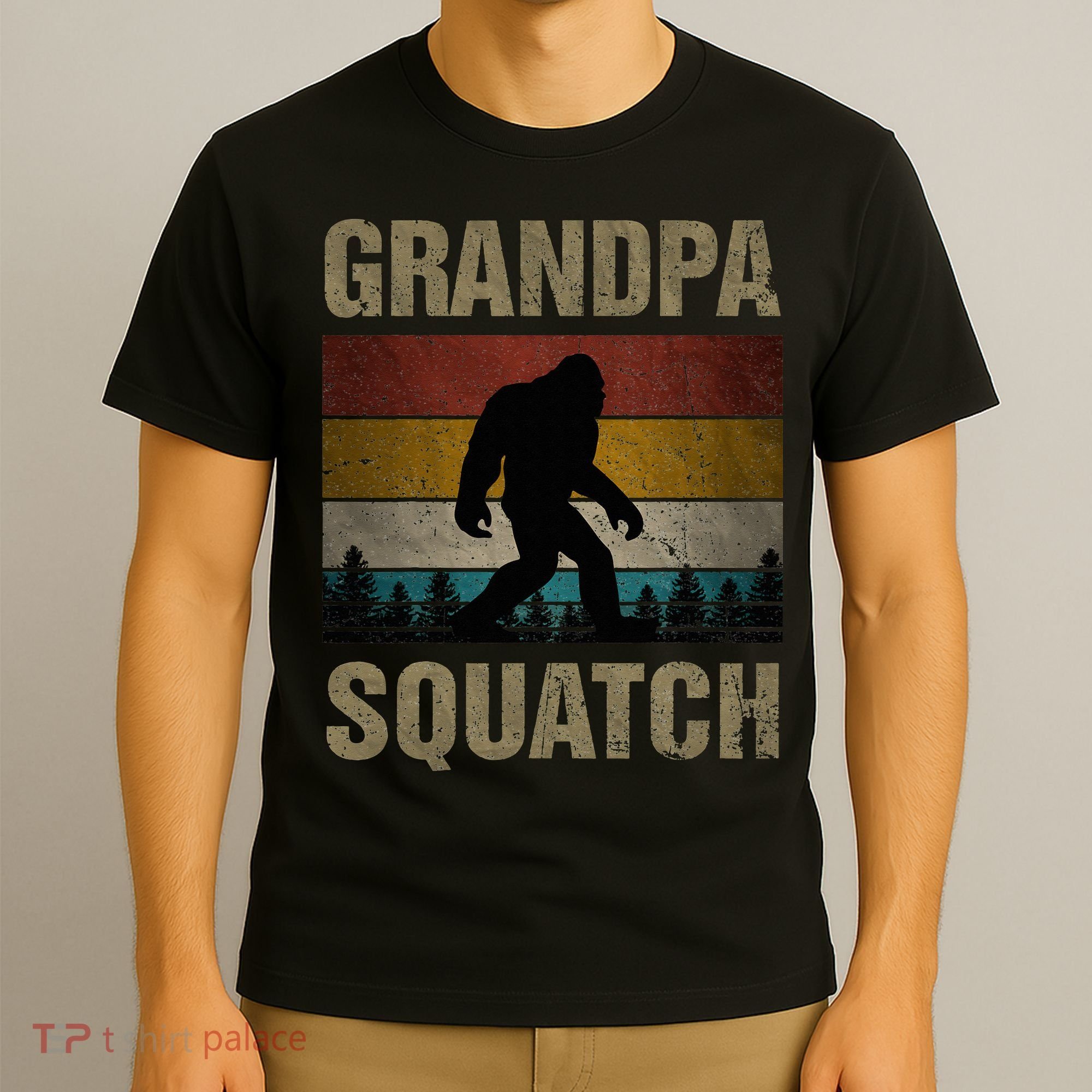 Grandpa Squatch Bigfoot Grandpa Sasquatch Yeti Family T-Shirt