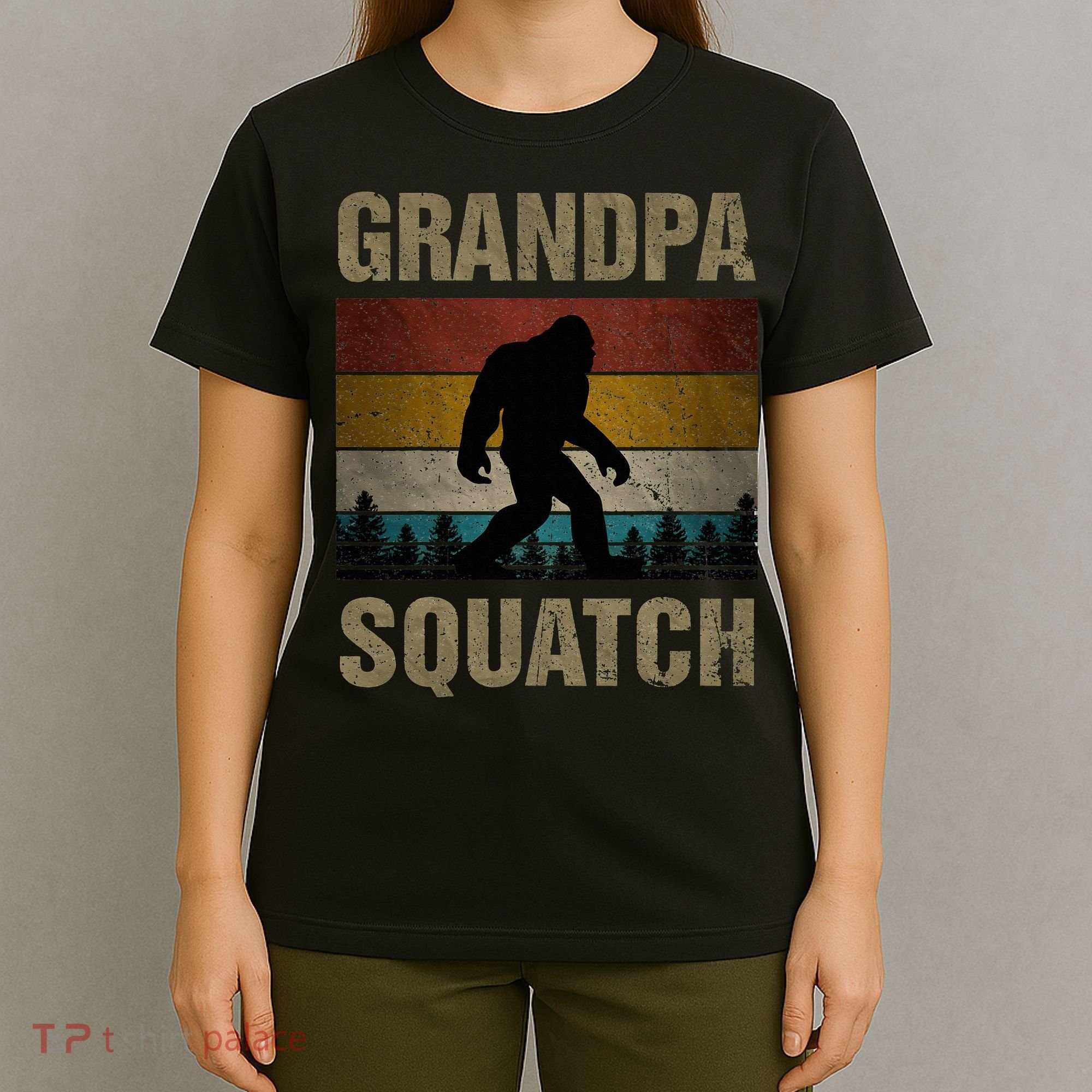 Grandpa Squatch Bigfoot Grandpa Sasquatch Yeti Family T-Shirt