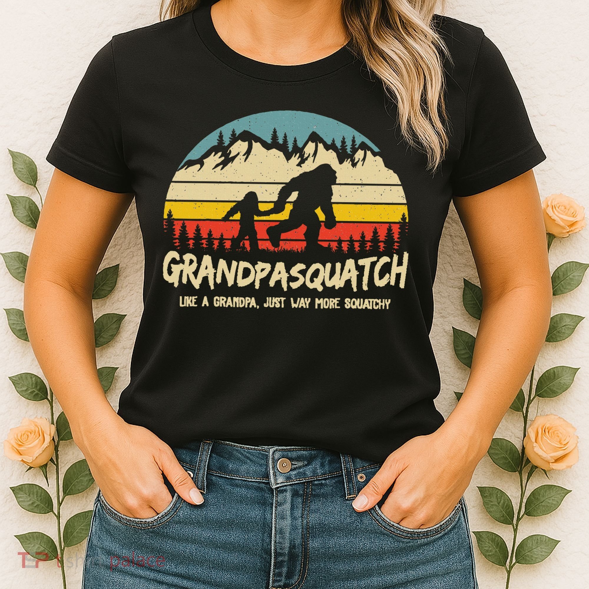 Grandpa Squatch Funny Bigfoot Sasquatch Fathers Day Gift Women's T-Shirt