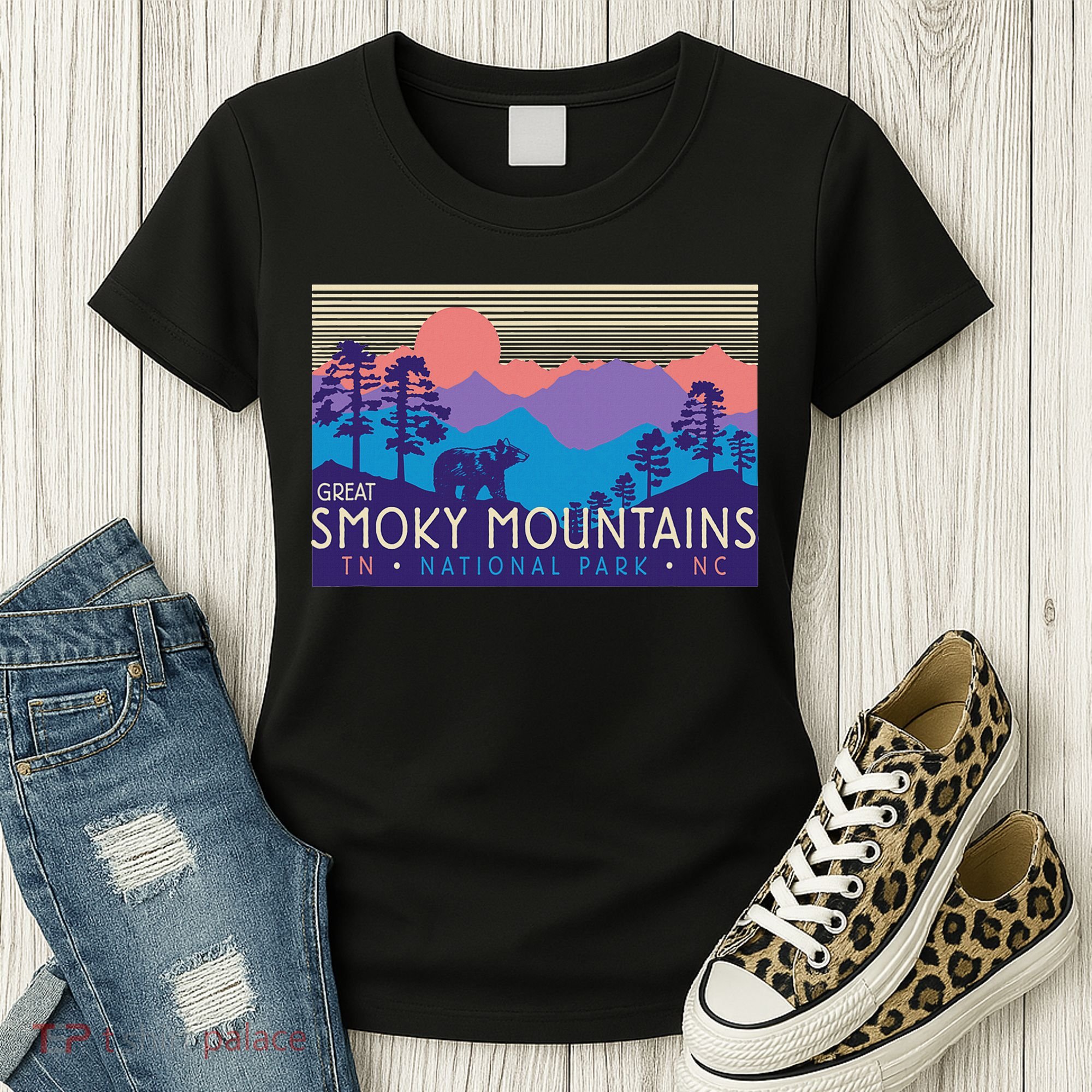 Great Smoky Mountains National Park Retro Scenery Women's T-Shirt