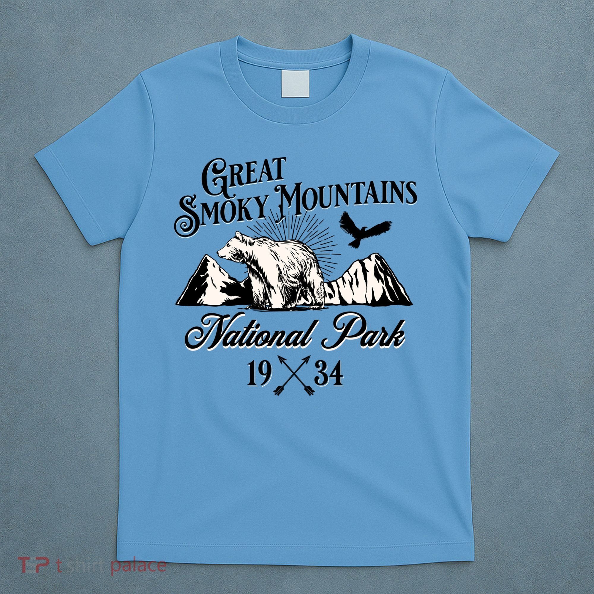 Great Smoky Mountains National Park Tennessee Bear Outdoors Gift T-Shirt