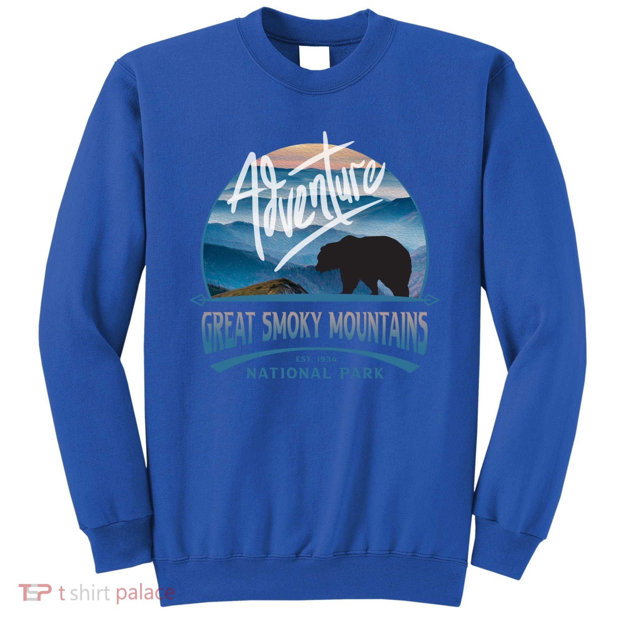 Great Smoky Mountains National Park Adventure Bear Souvenir Gift Sweatshirt
