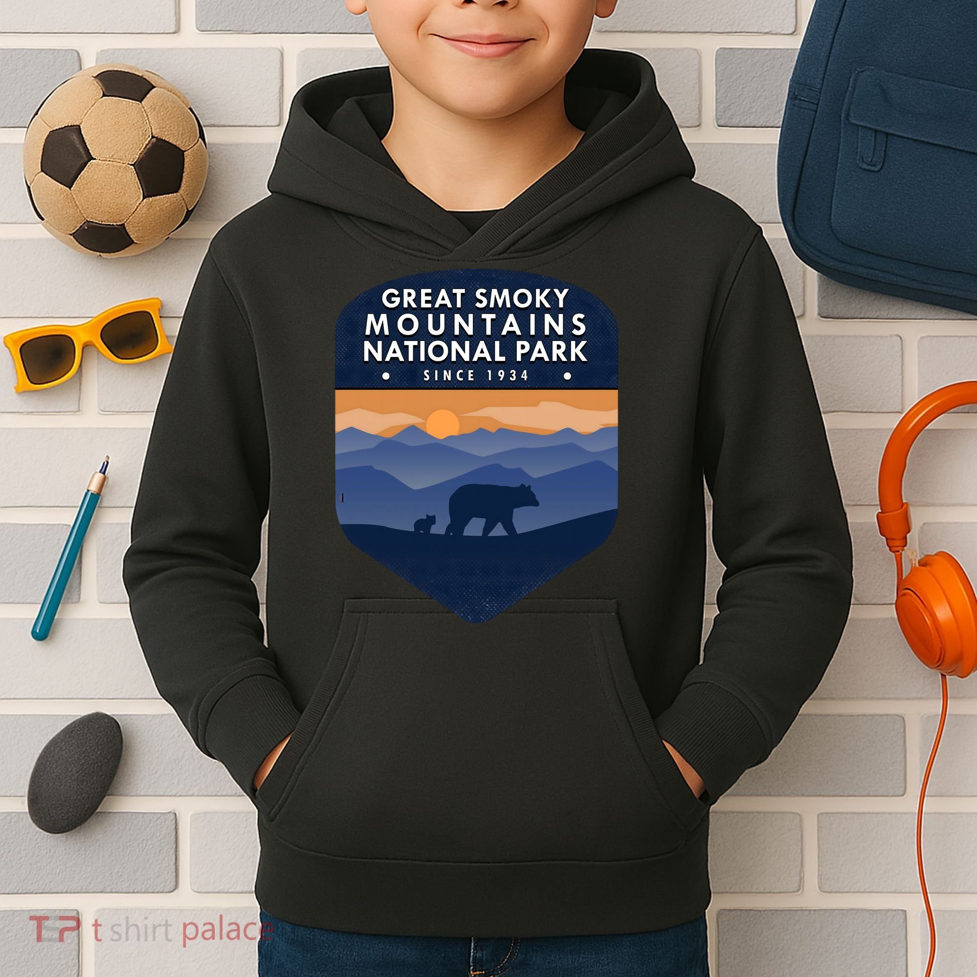 Great Smoky Mountains National Park TN Bear Kids Hoodie