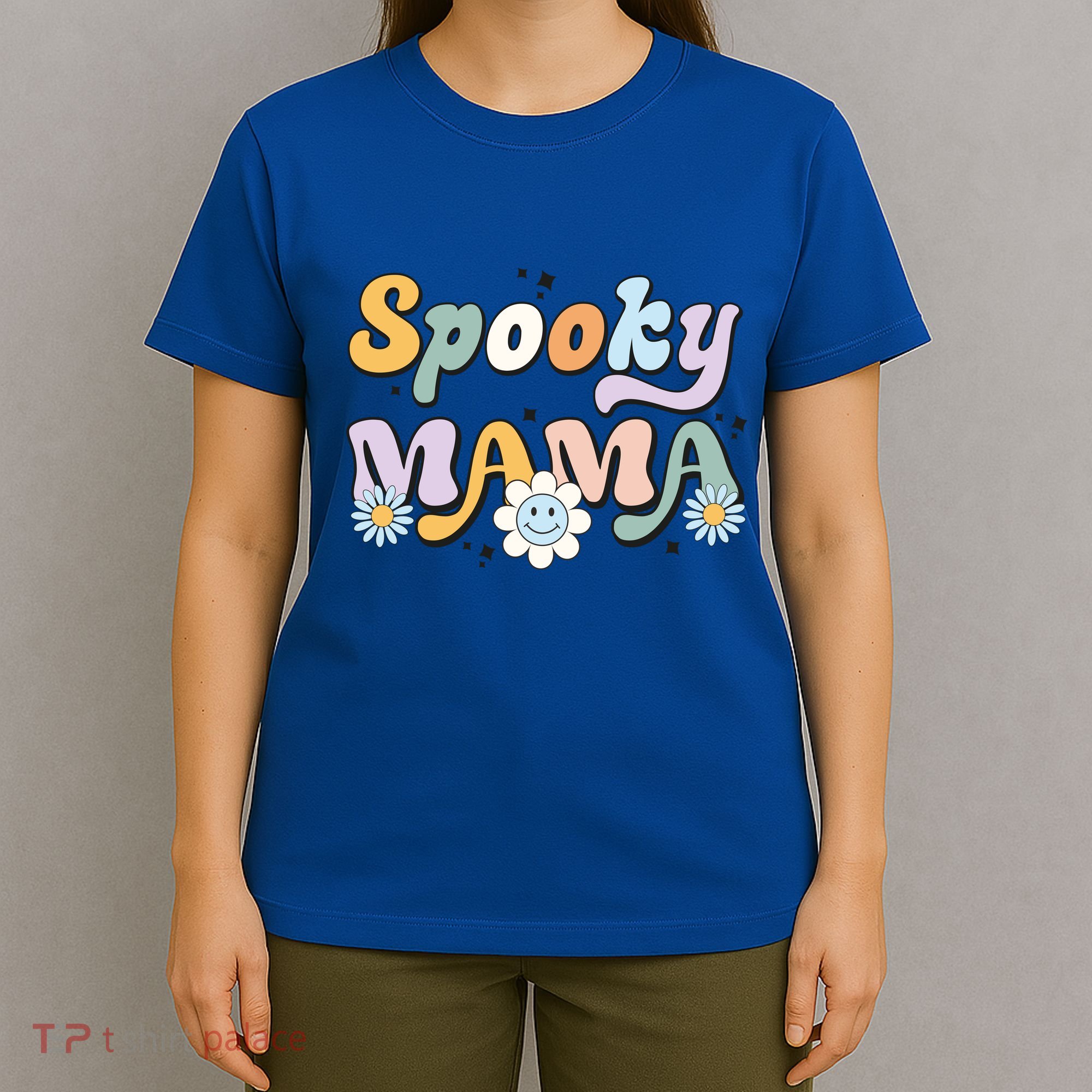 Groovy Spooky Mama Retro Halloween Ghost Witchy Spooky Mom T-Shirt