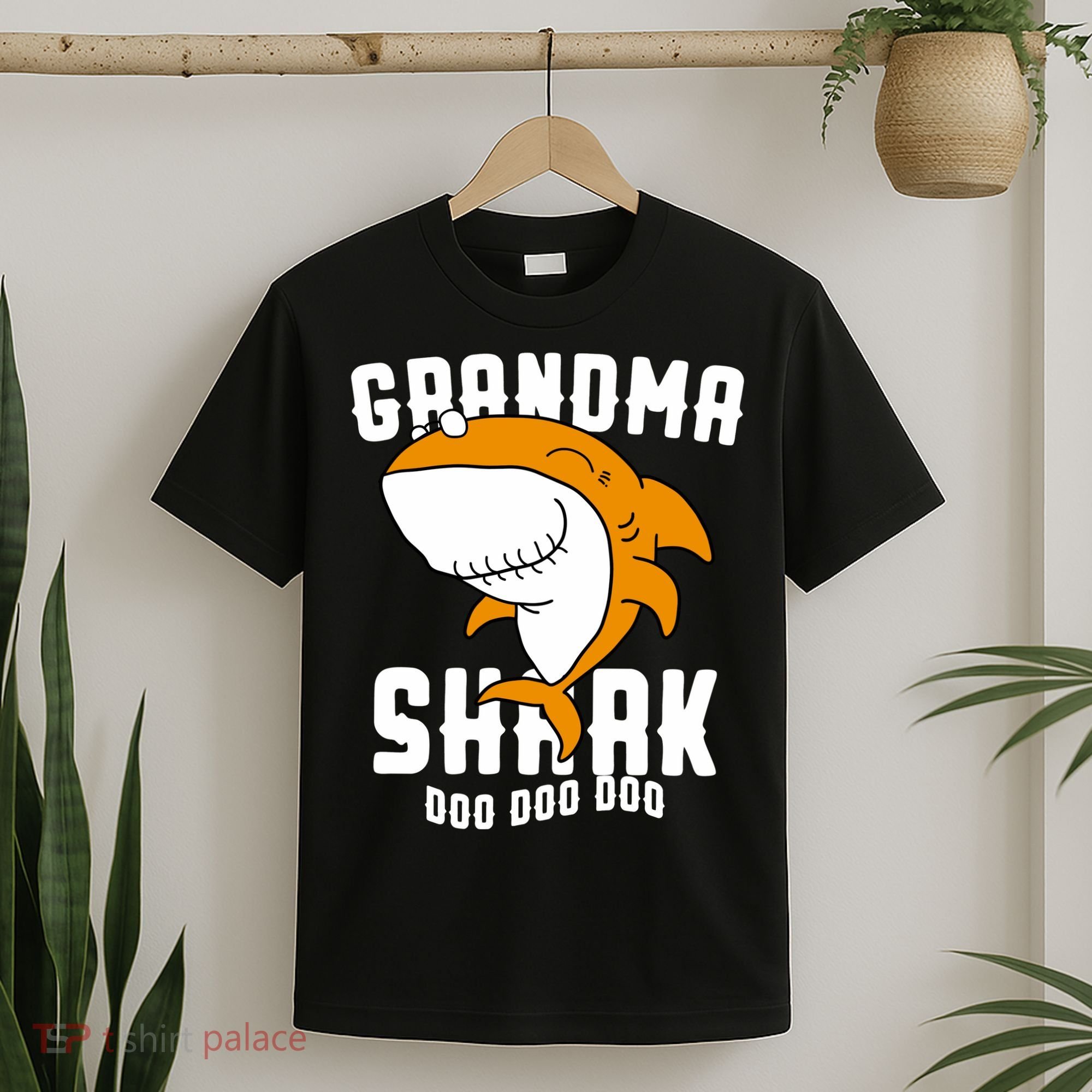 Grandma Shark Mommy Birthday Halloween Christmas T-Shirt