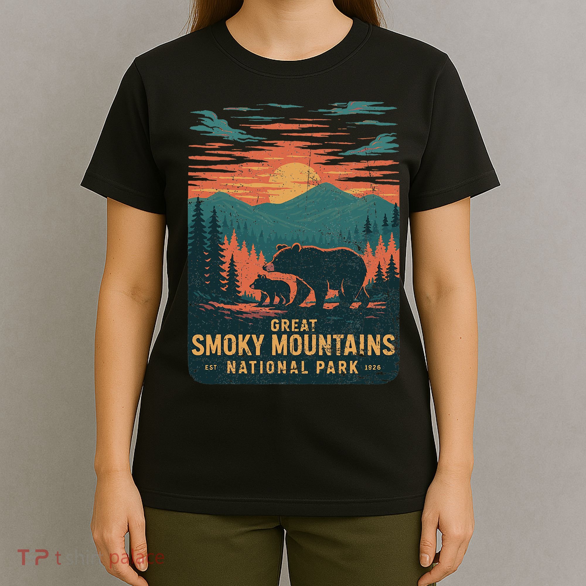 Great Smoky Mountains Bear Nature Retro Sunset T-Shirt