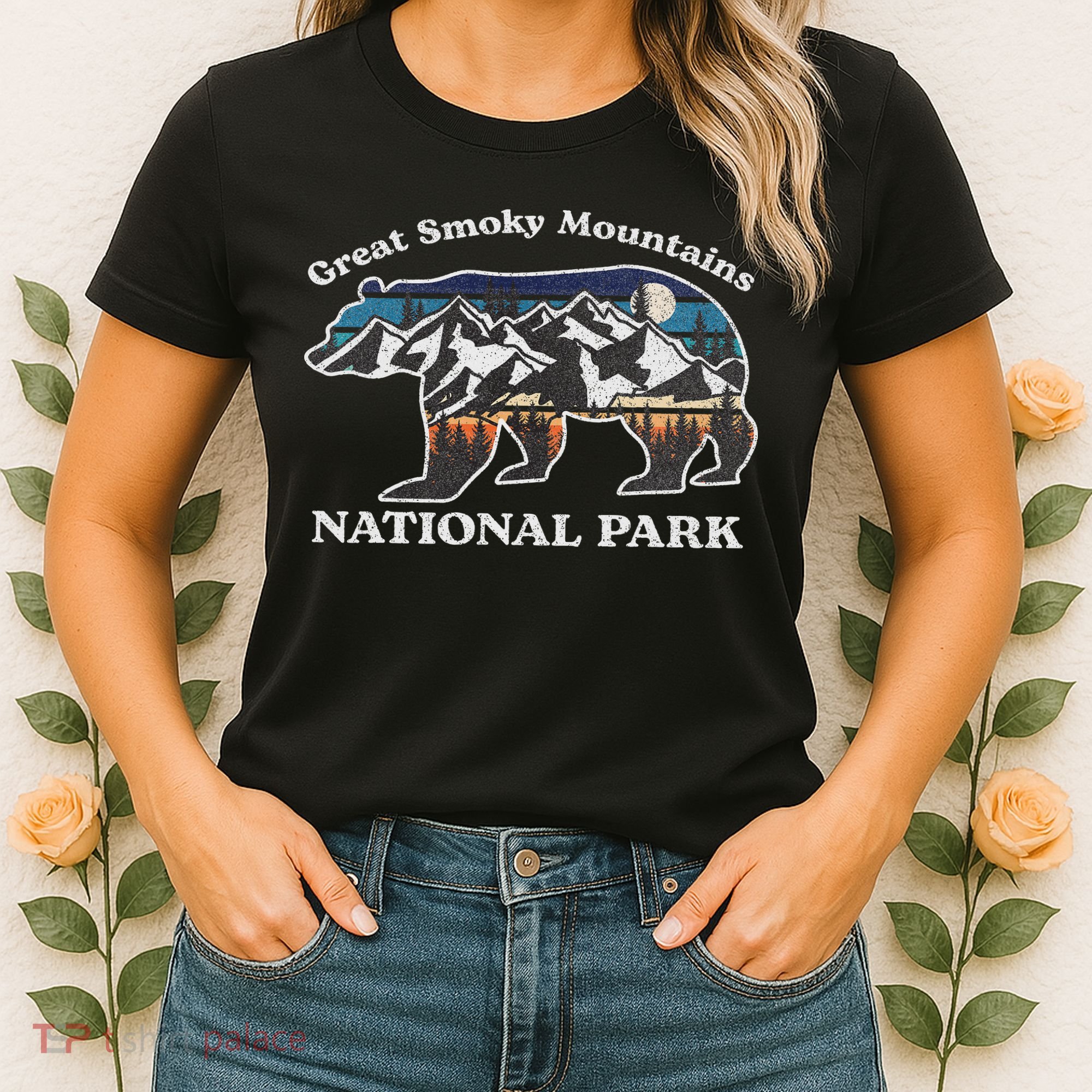 Great Smoky Mountains National Park Bear Hiking Souvenir Women's T-Shirt