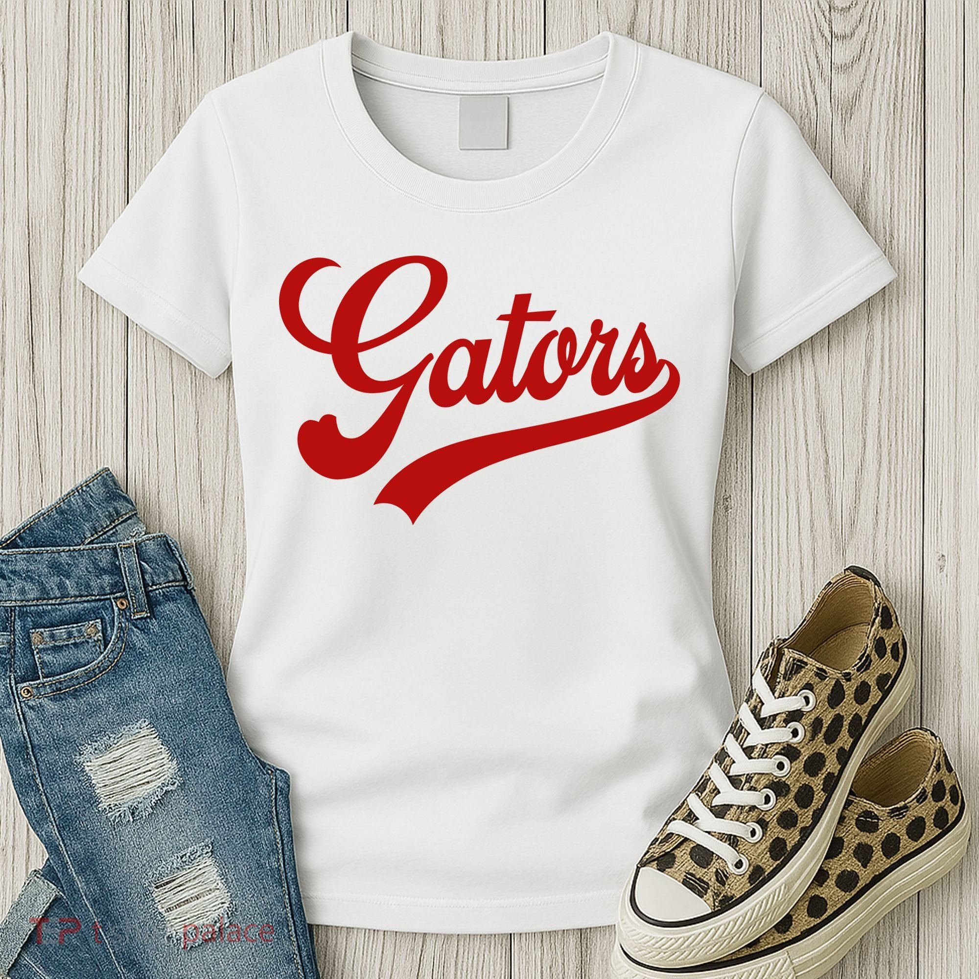 Gators School Spirit Mascot Logo Team Sports Women's T-Shirt