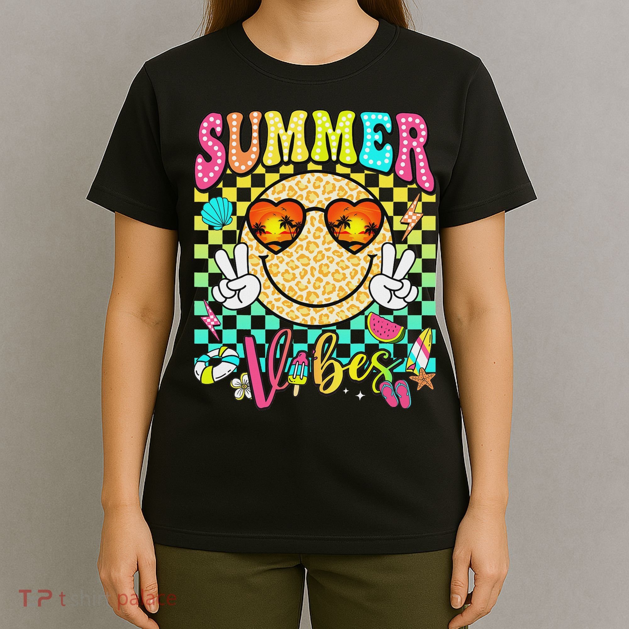 Groovy Summer Vibes Women Girl Summer Beach Vacation T-Shirt