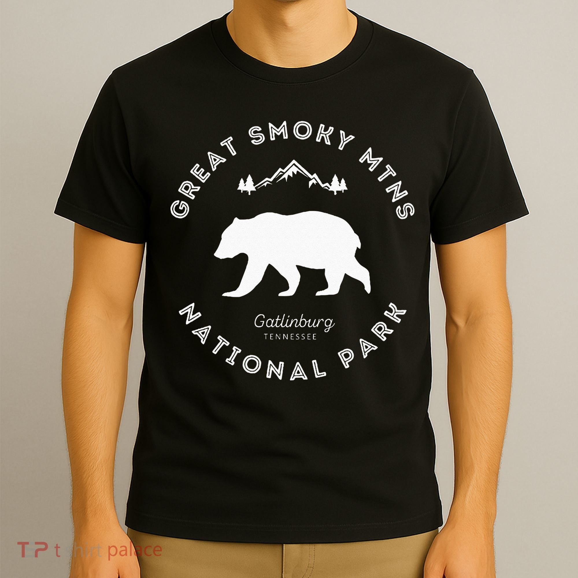 Gatlinburg TN Bear Retro Great Smoky Mountains National Park T-Shirt