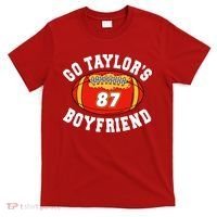 Go TaylorS Boyfriend I Just Here For Travis T-Shirt thumb 0