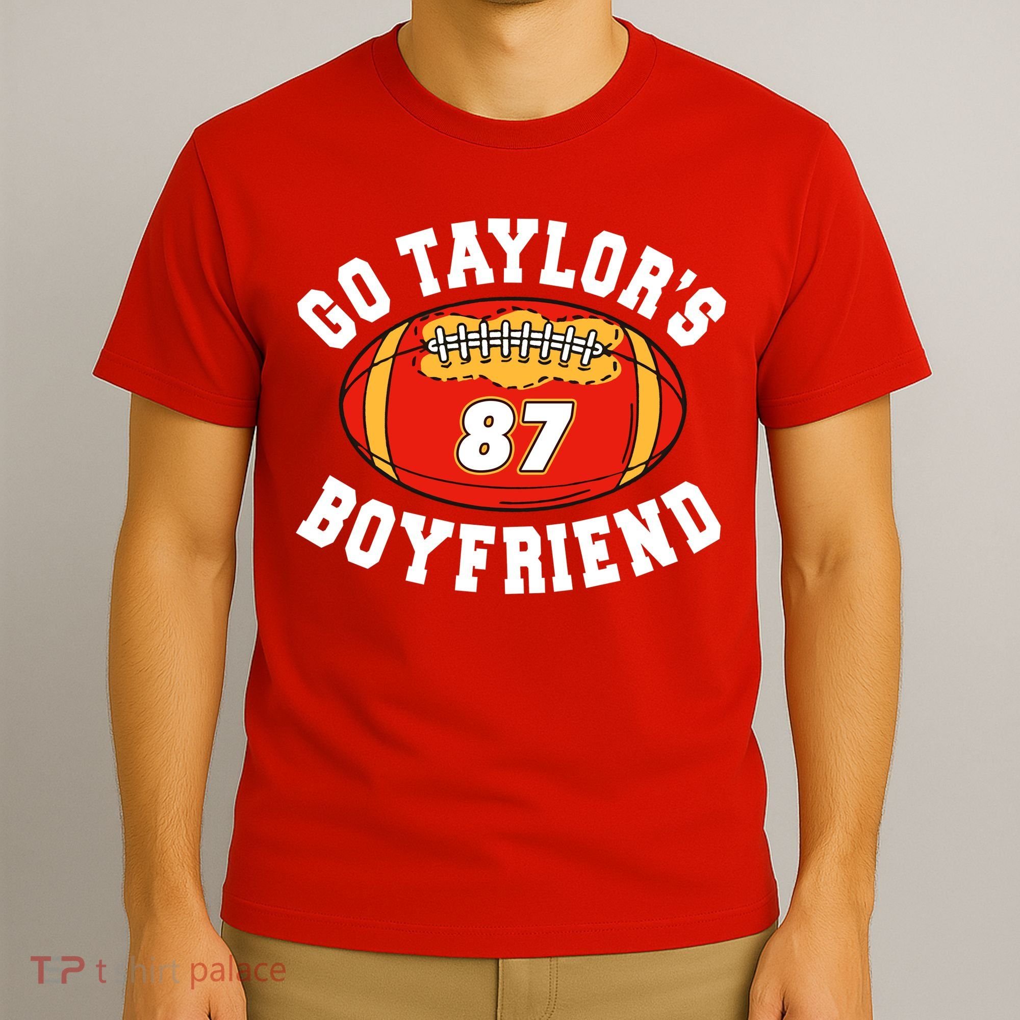 Go TaylorS Boyfriend I Just Here For Travis T-Shirt