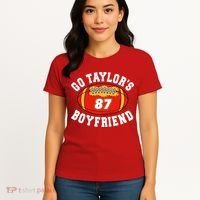 Go TaylorS Boyfriend I Just Here For Travis Women's T-Shirt thumb 4
