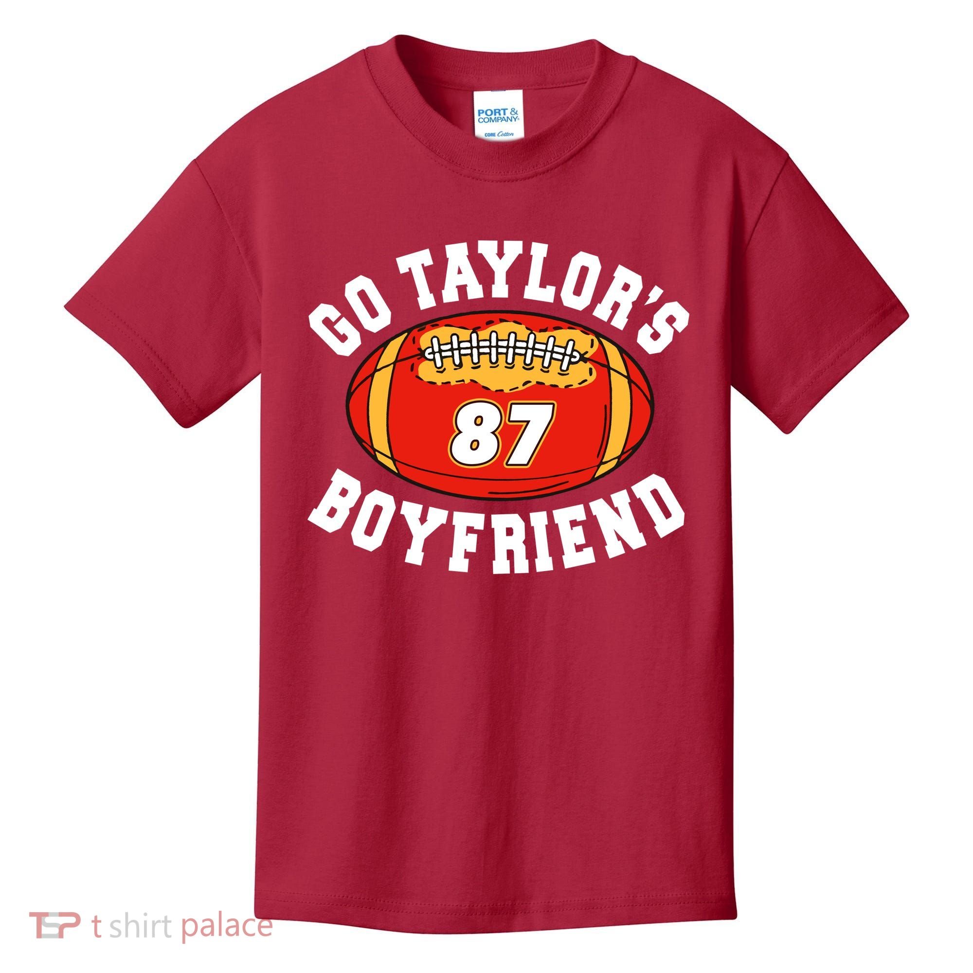 Go TaylorS Boyfriend I Just Here For Travis Kids T-Shirt