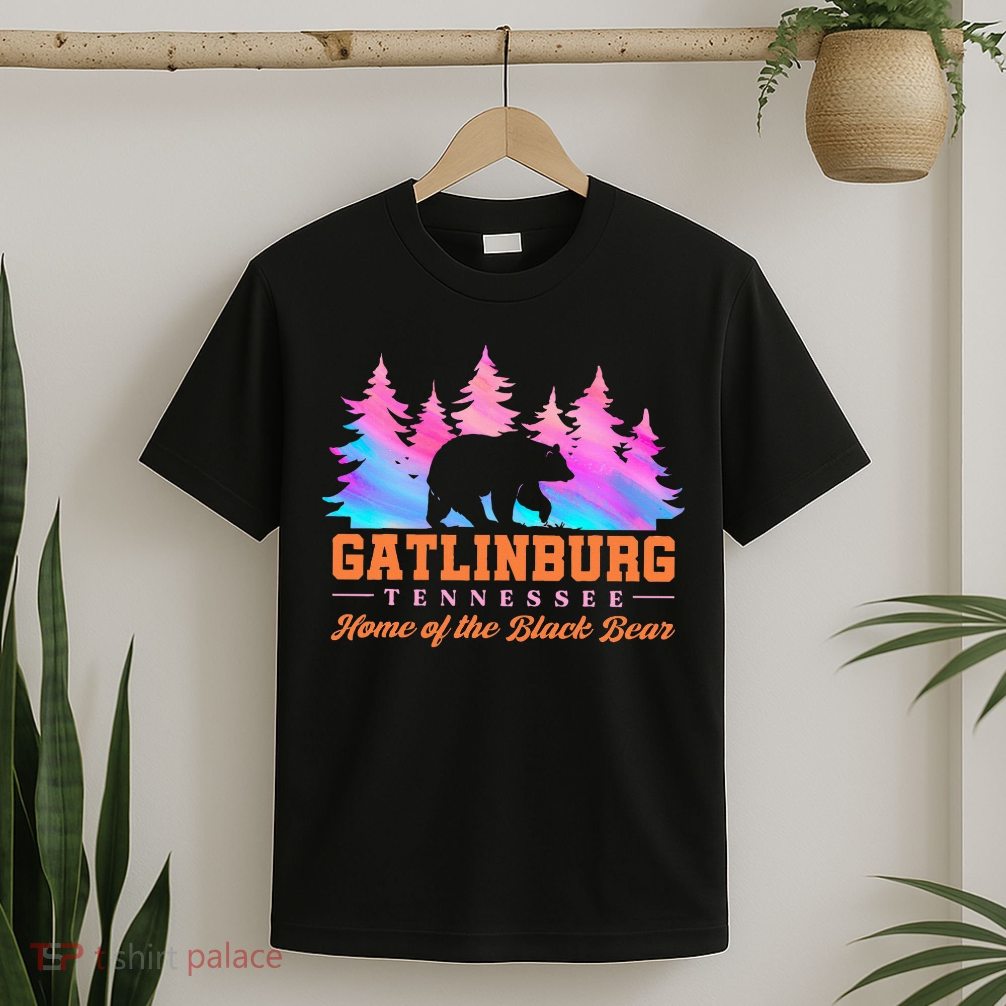 Gatlinburg Tennessee Home Of The Black Bear T-Shirt