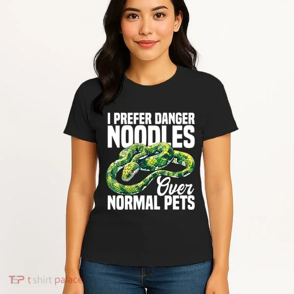 Green Tree Python Cage Reptile Keeper Snake Food Python Women's T-Shirt