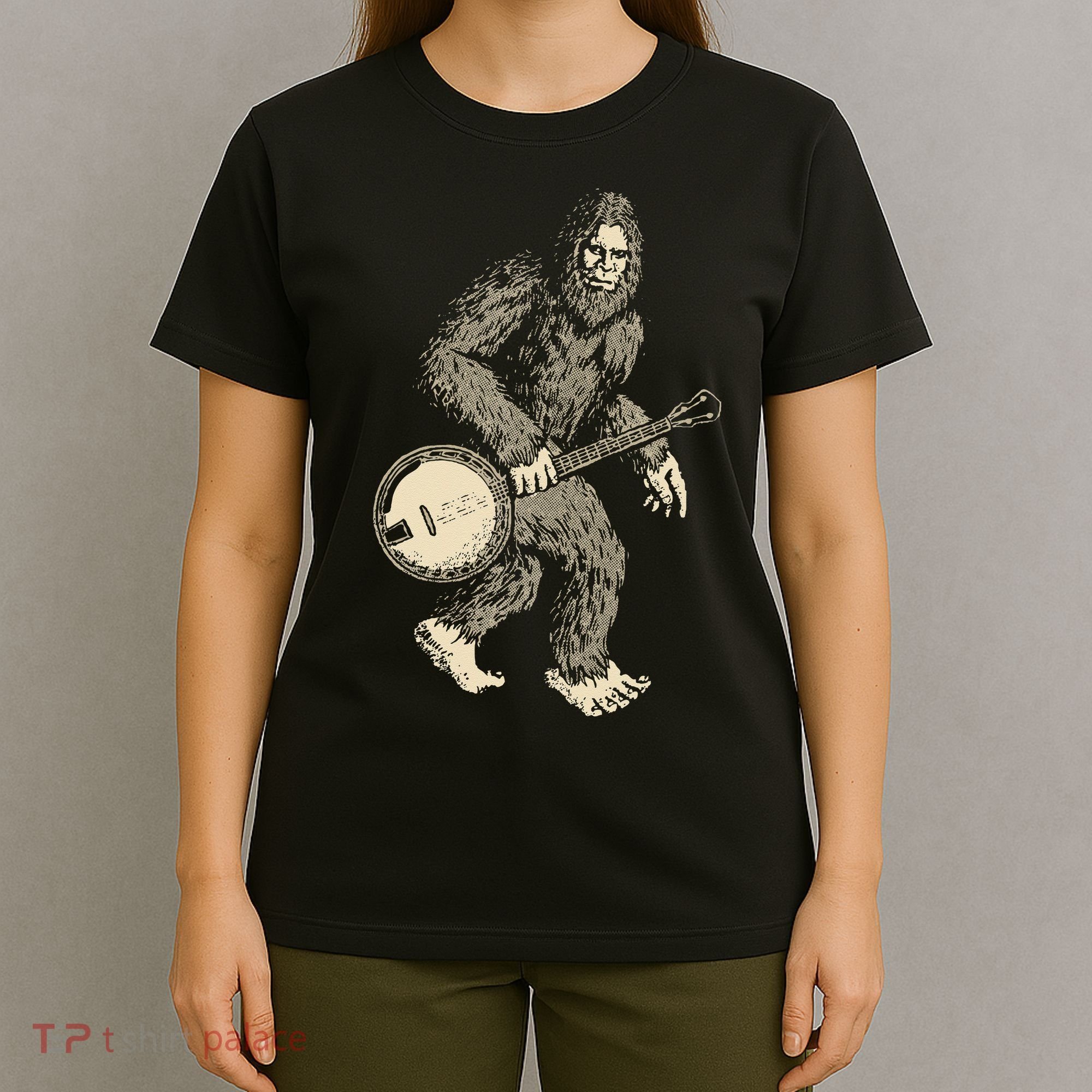 Grassquatch! Vintage Bigfoot & Bluegrass Banjo Music T-Shirt