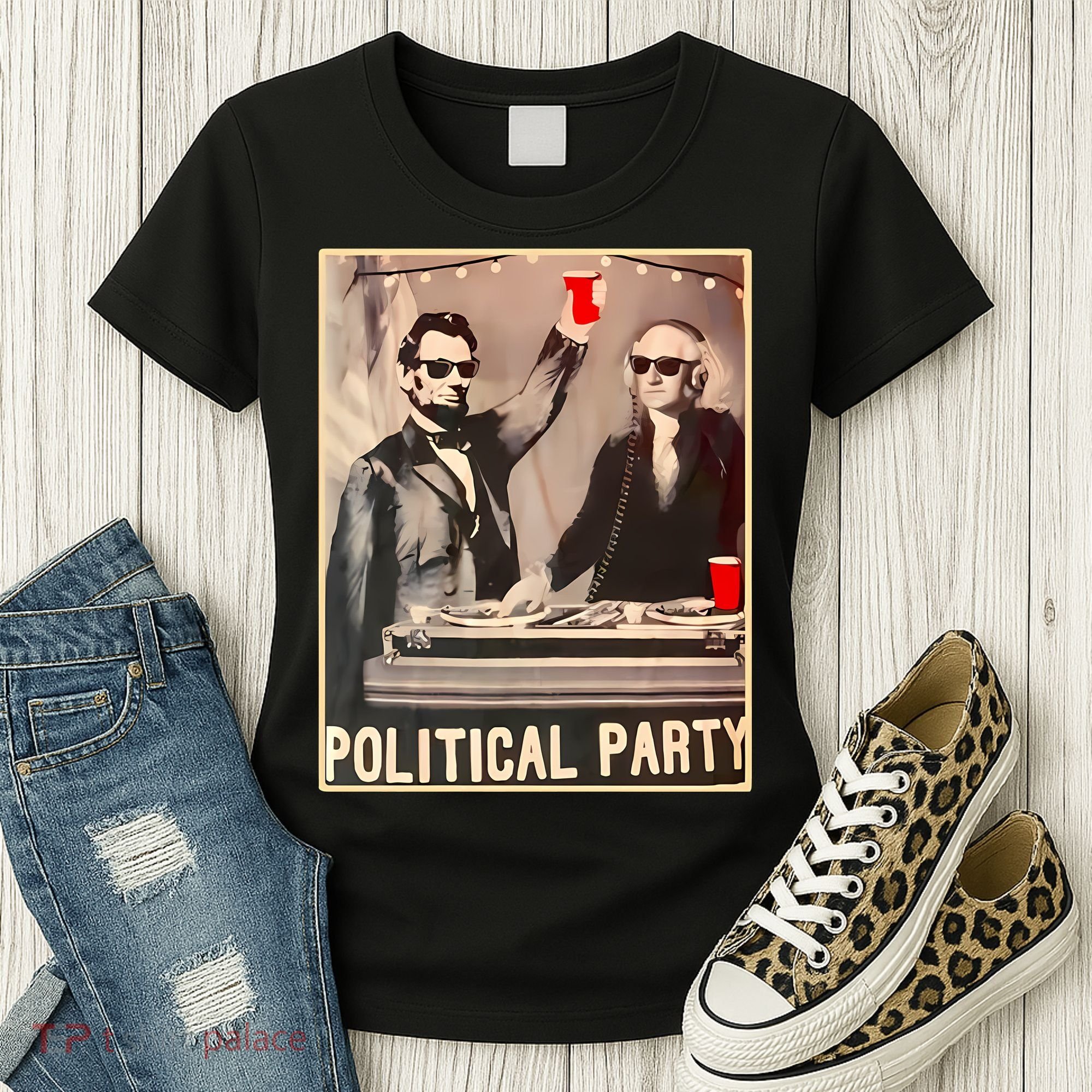 George Washington And Abraham Lincoln Political Party Women's T-Shirt