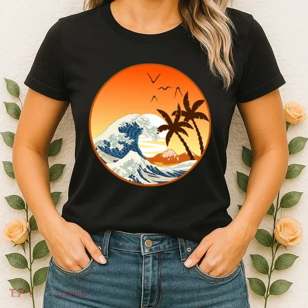 Great Wave Off Kanagawa Women's T-Shirt