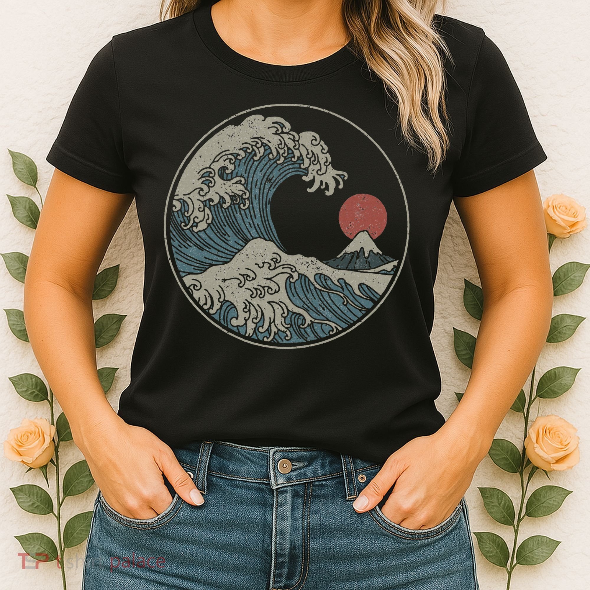 Great Wave Off Kanagawa Japanese Art Aesthetic Tsunami Women's T-Shirt