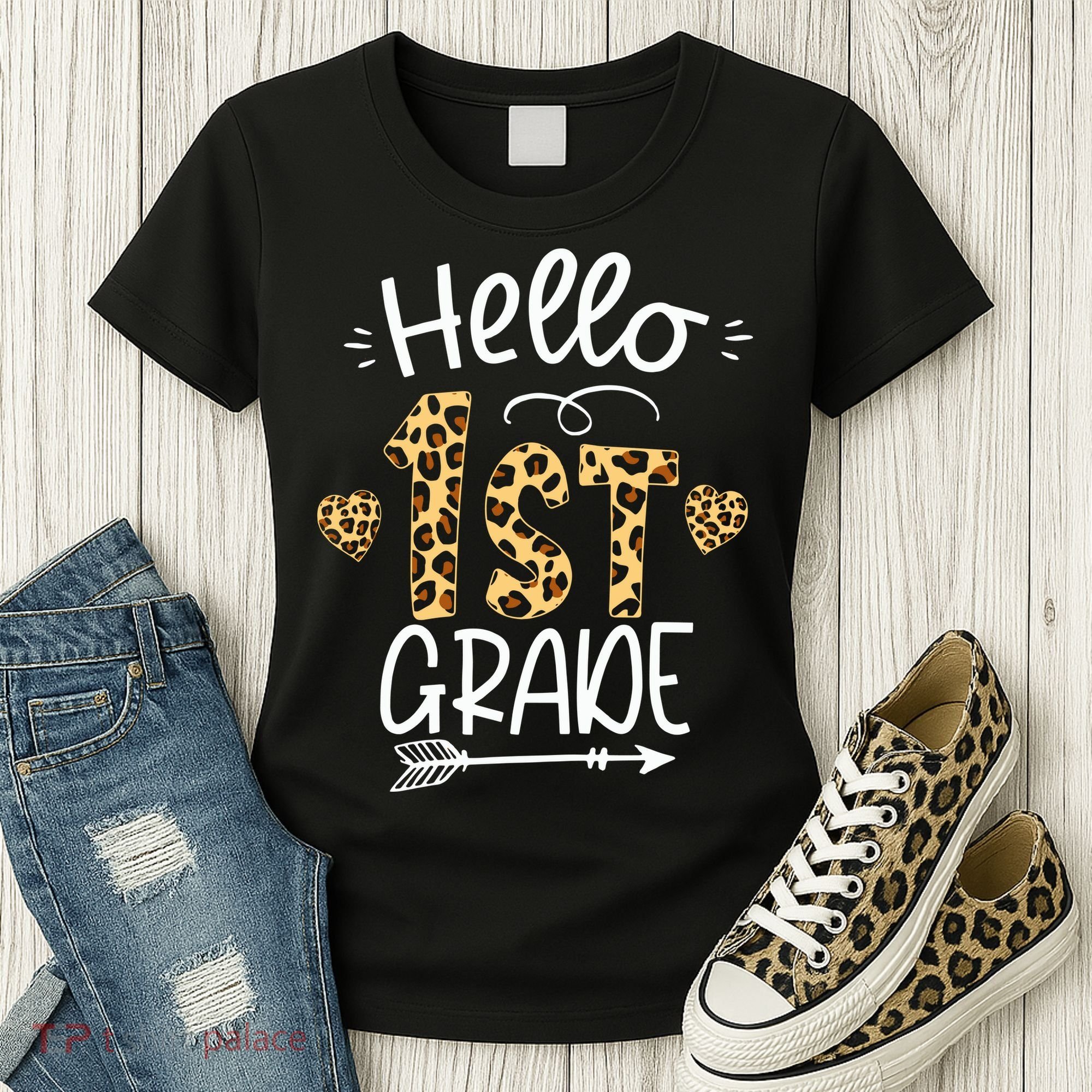 Hello 1st Grade Leopard Teacher Students Back To School First Day Of School Women's T-Shirt