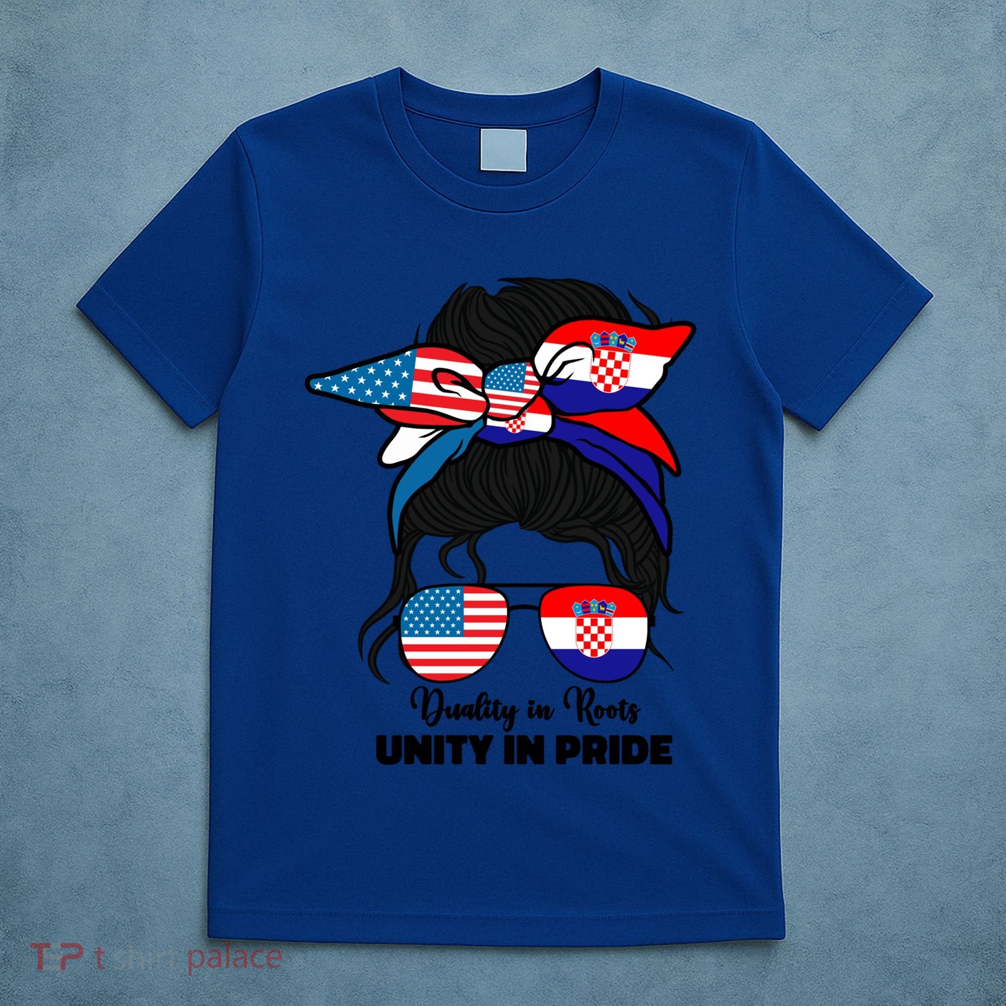 Half American And Croatian Usa Croatia Flag Gift T-Shirt