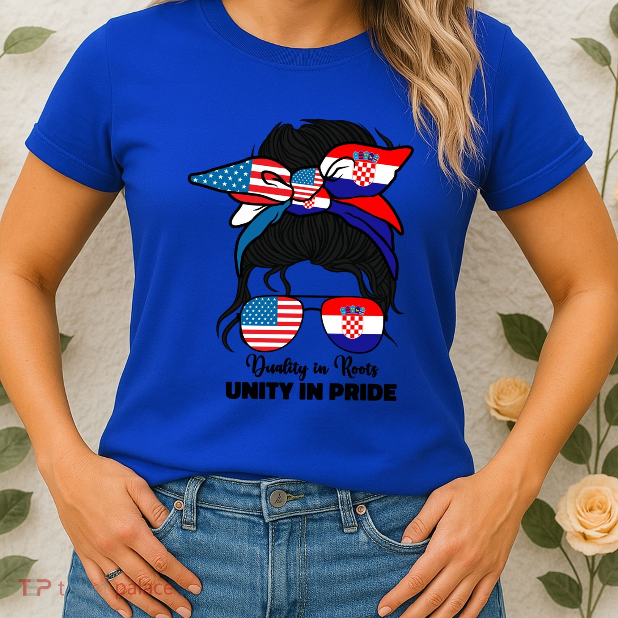 Half American And Croatian Usa Croatia Flag Gift Women's T-Shirt