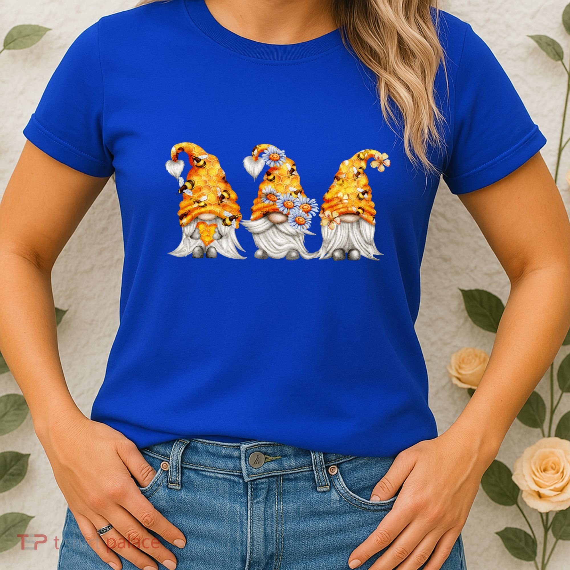 Honeybee And Daisy Bumblebee Bee Gnome Gift Women's T-Shirt