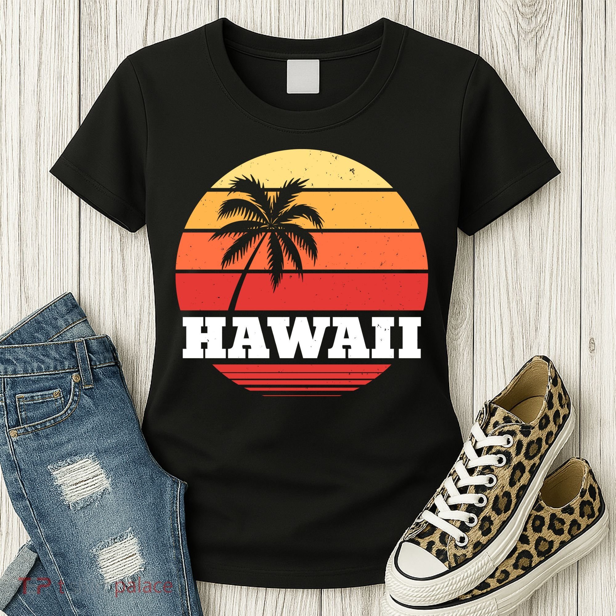 Hawaii Retro Sun Women's T-Shirt