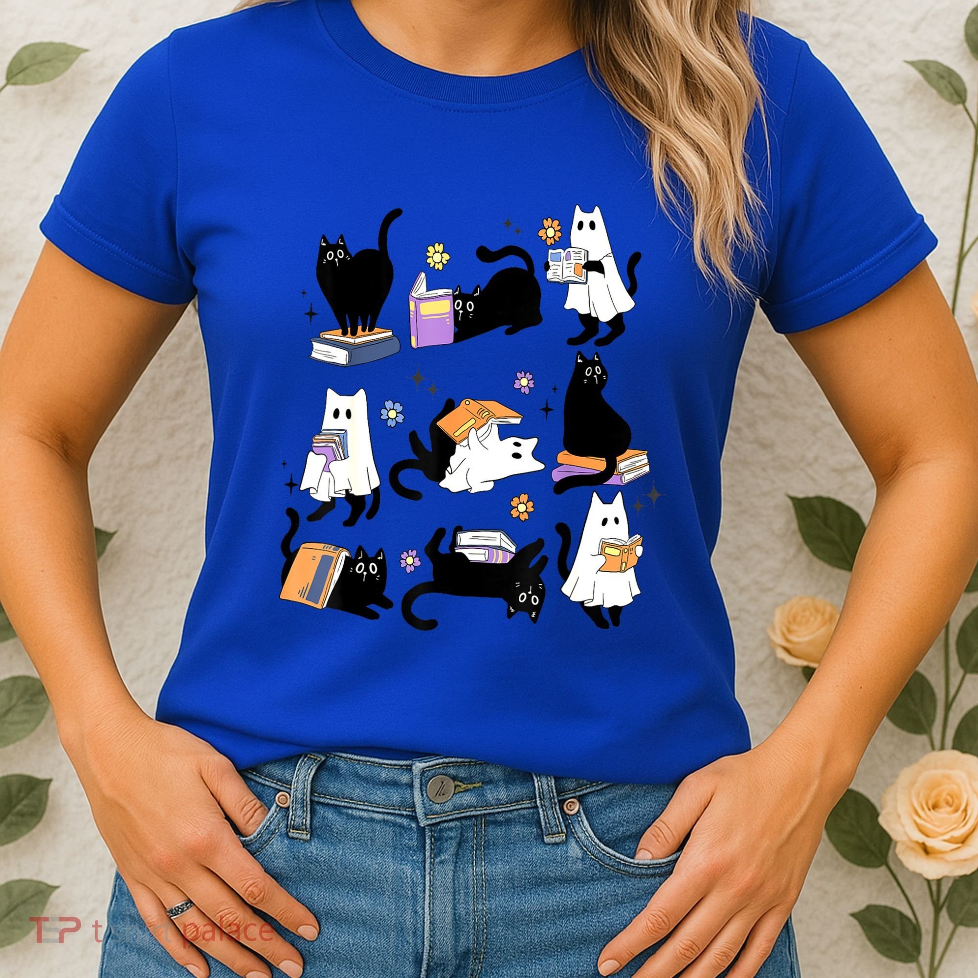 Halloween Bookish Cute Ghost Black Cat Reading Books Spooky Gift Women's T-Shirt
