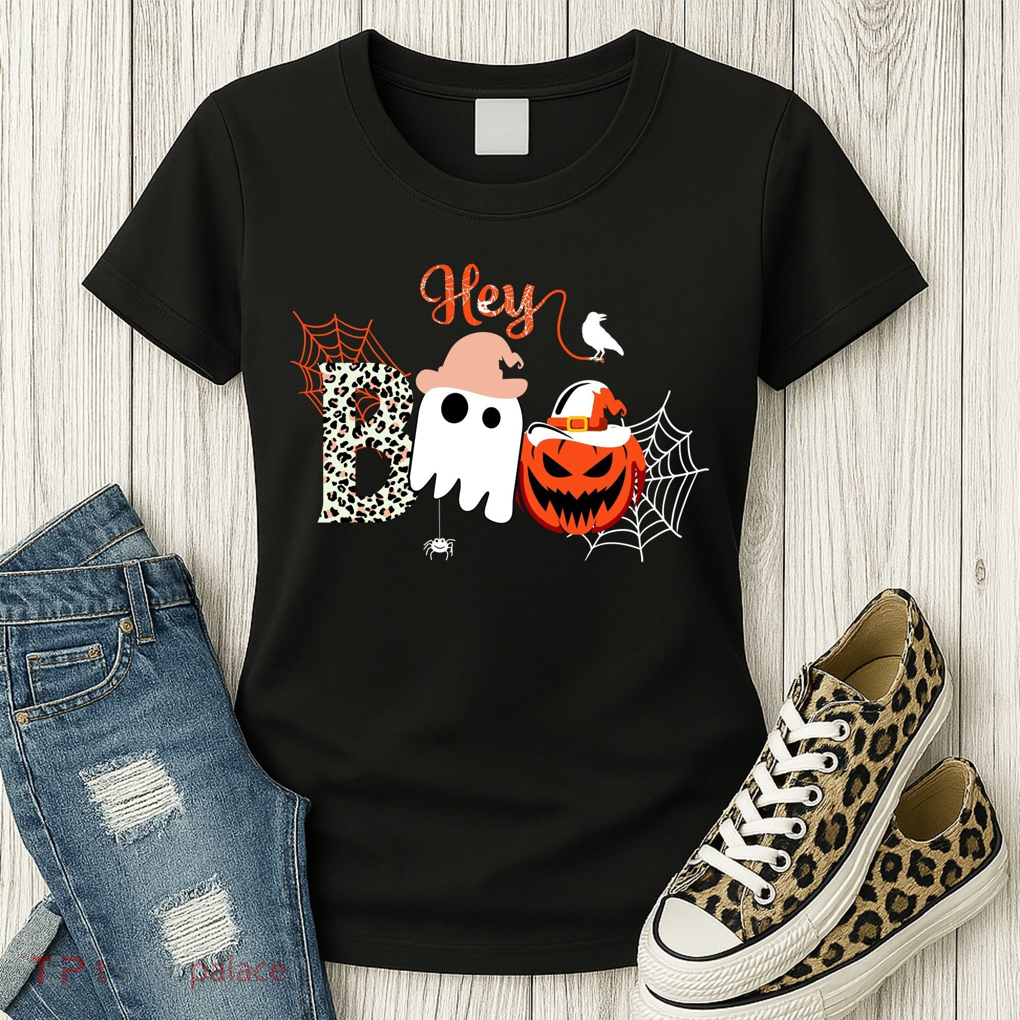 Hey Boo Funny Halloween Cute Ghost Pumpkin Women's T-Shirt