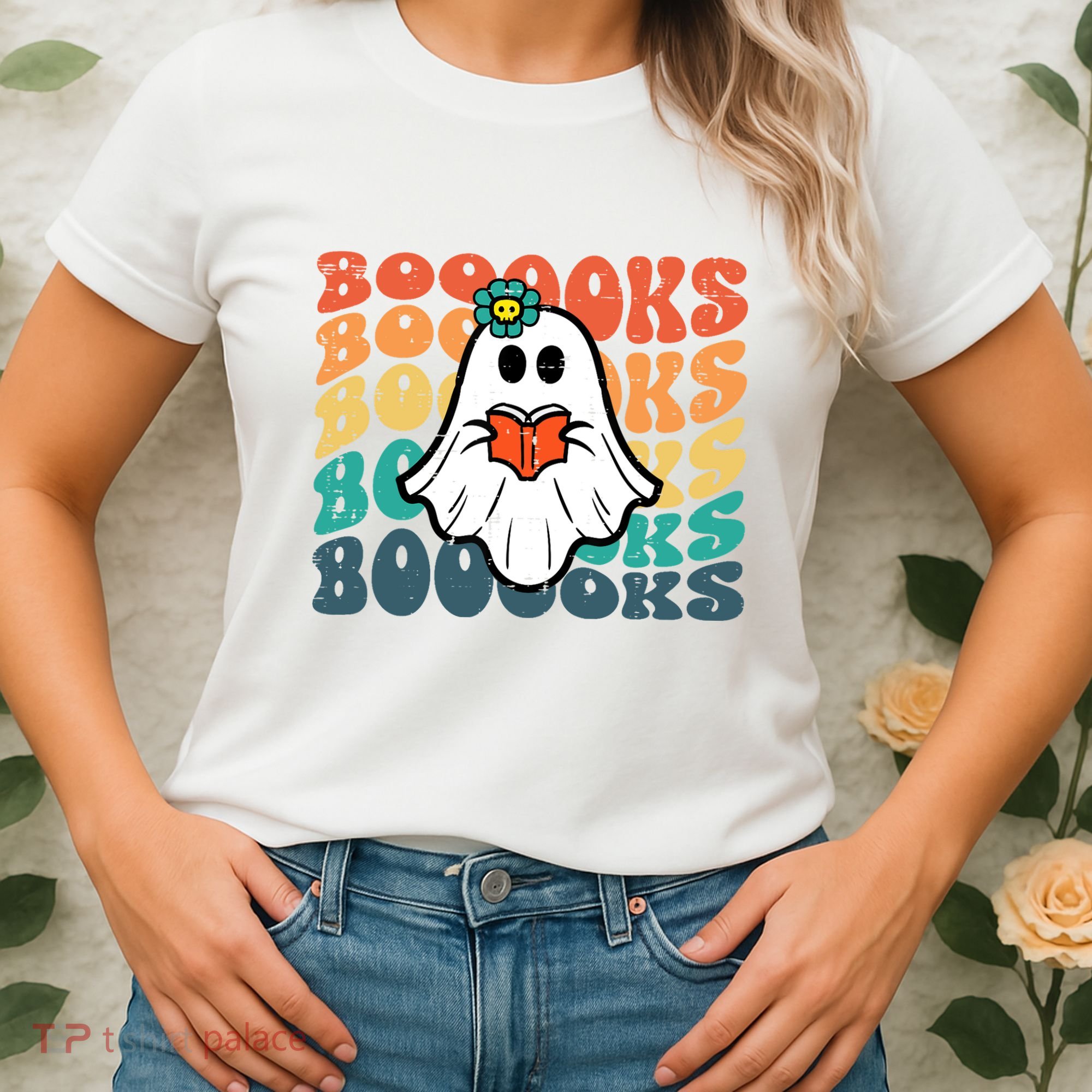 Halloween Books Ghost Retro Groovy Costume Wo Girl Women's T-Shirt